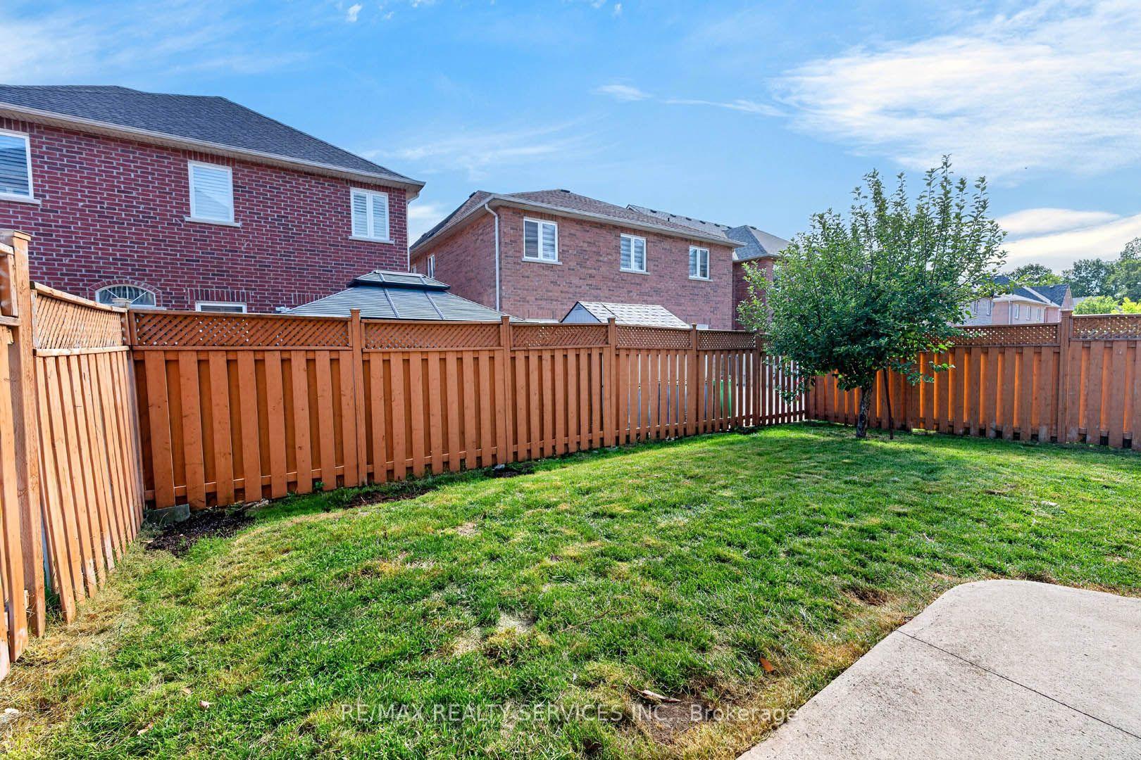 Photo 45 of 21 Tatra Crescent, Brampton, Bram West — HOMEH