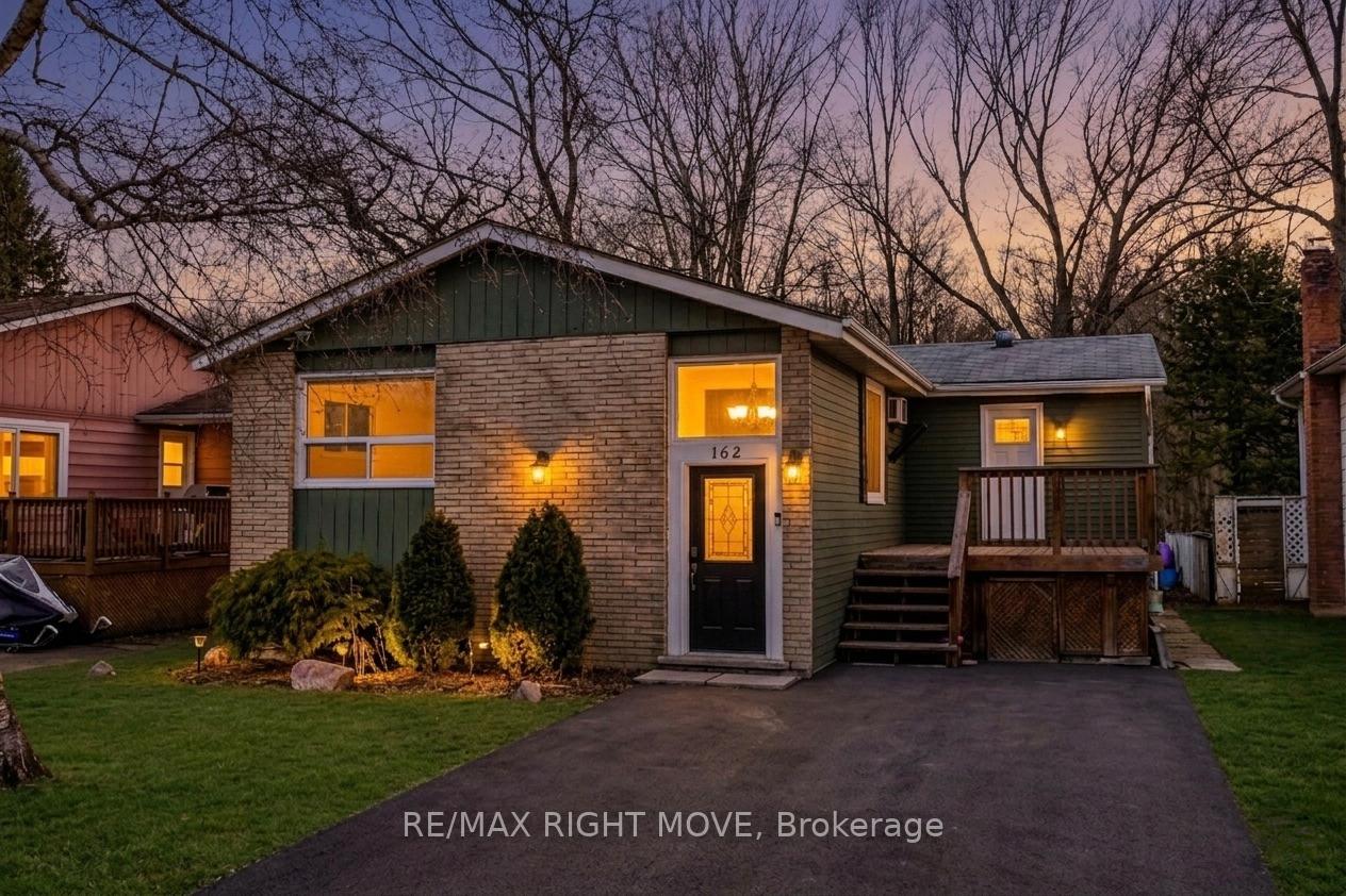 Photo 1 of 162 Pratt Crescent, Gravenhurst, Muskoka (S) — HOMEH