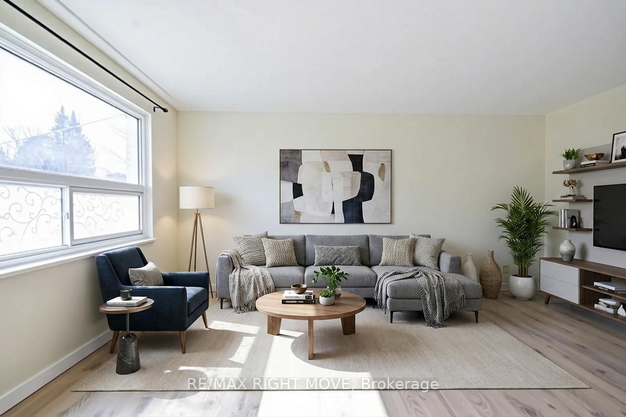 Photo 3 of 162 Pratt Crescent, Gravenhurst, Muskoka (S) — HOMEH