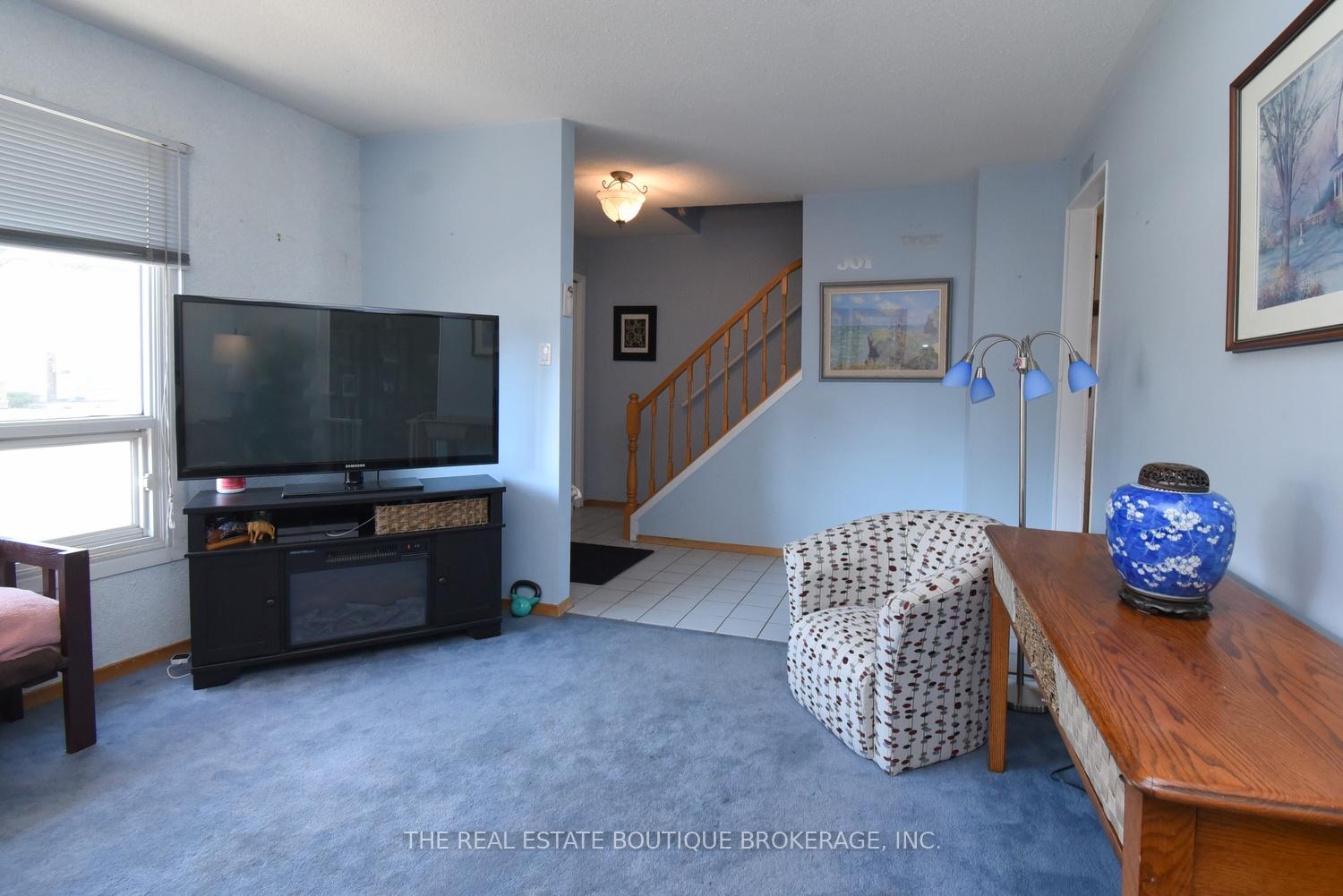 Photo 11 of 1345 Colonsay Drive, Burlington, Mountainside — HOMEH