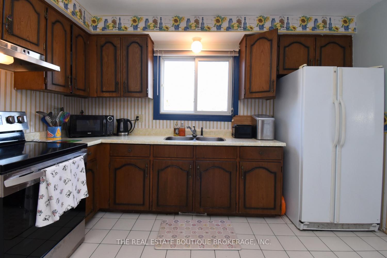 Photo 17 of 1345 Colonsay Drive, Burlington, Mountainside — HOMEH