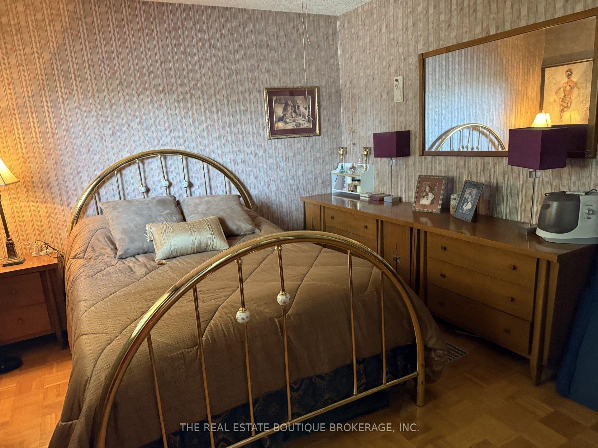 Photo 21 of 1345 Colonsay Drive, Burlington, Mountainside — HOMEH