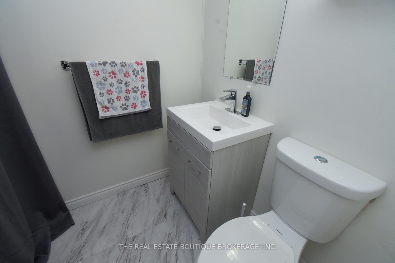 Photo 30 of 1345 Colonsay Drive, Burlington, Mountainside — HOMEH
