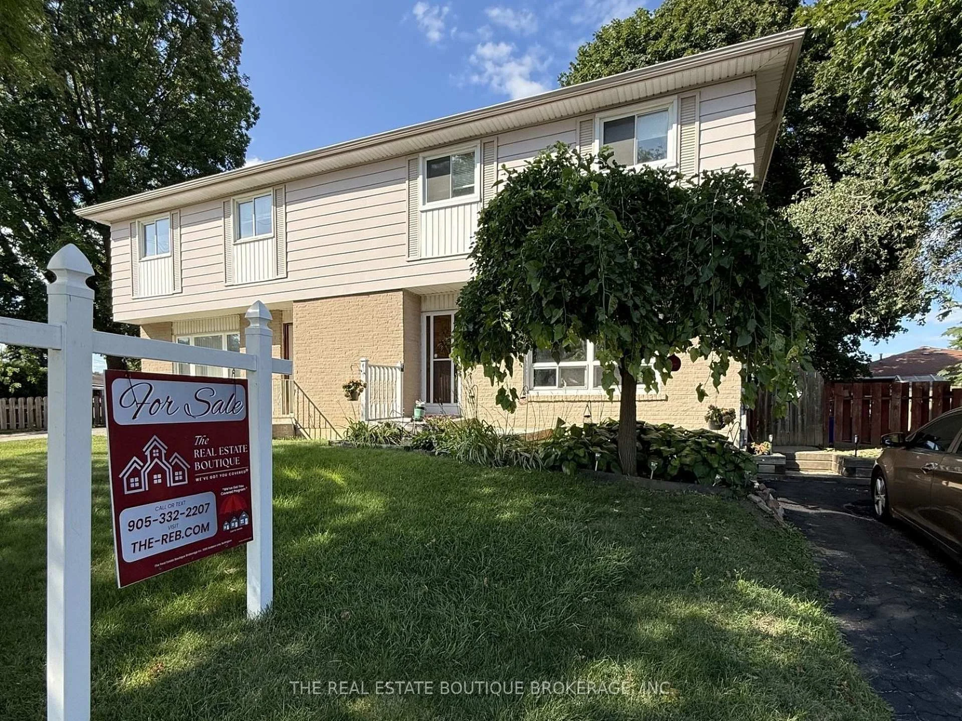 Photo 3 of 1345 Colonsay Drive, Burlington, Mountainside — HOMEH