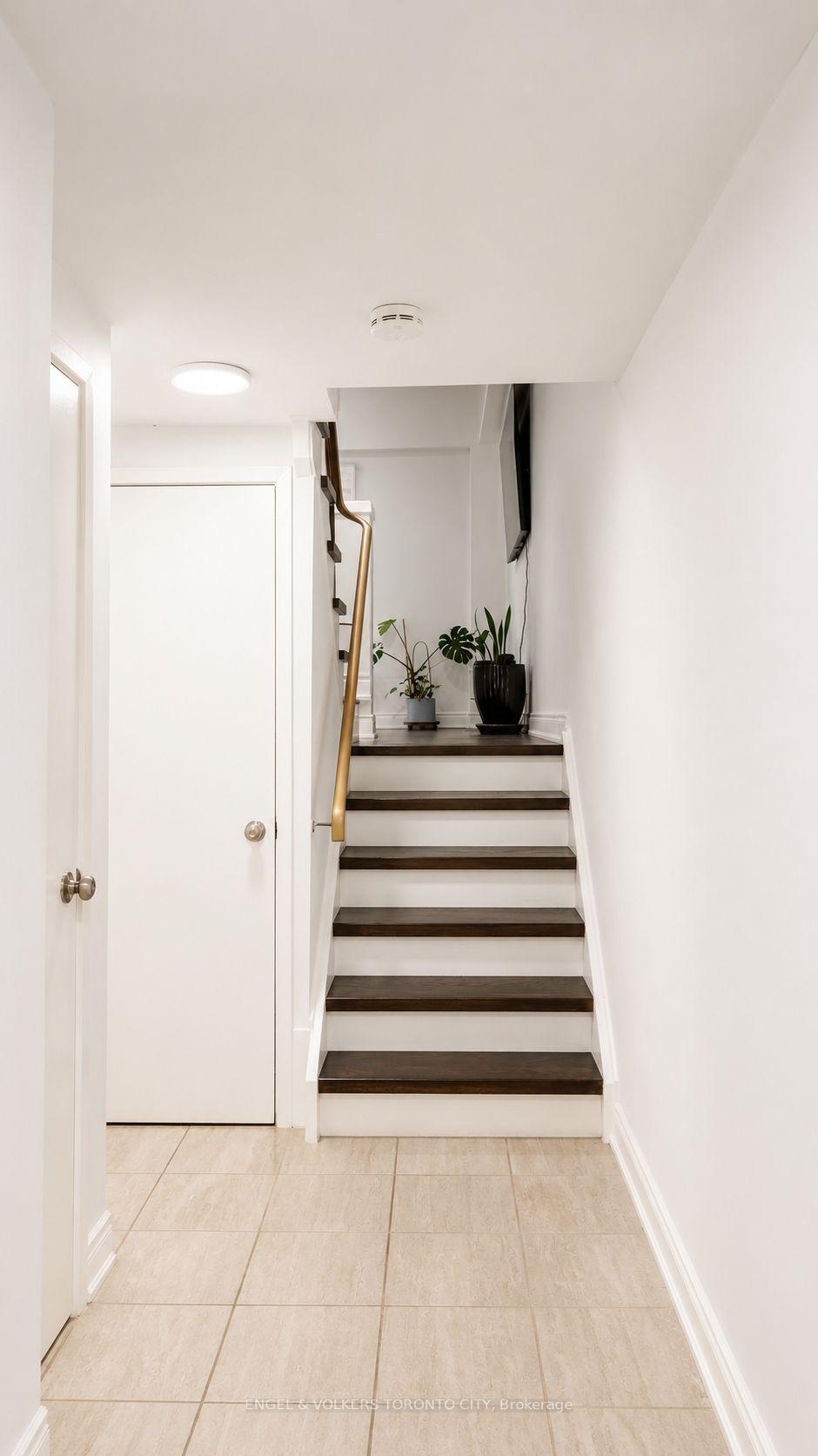 Photo 5 of Unit 92, 371 Bronte Street S, Milton, Old Milton — HOMEH