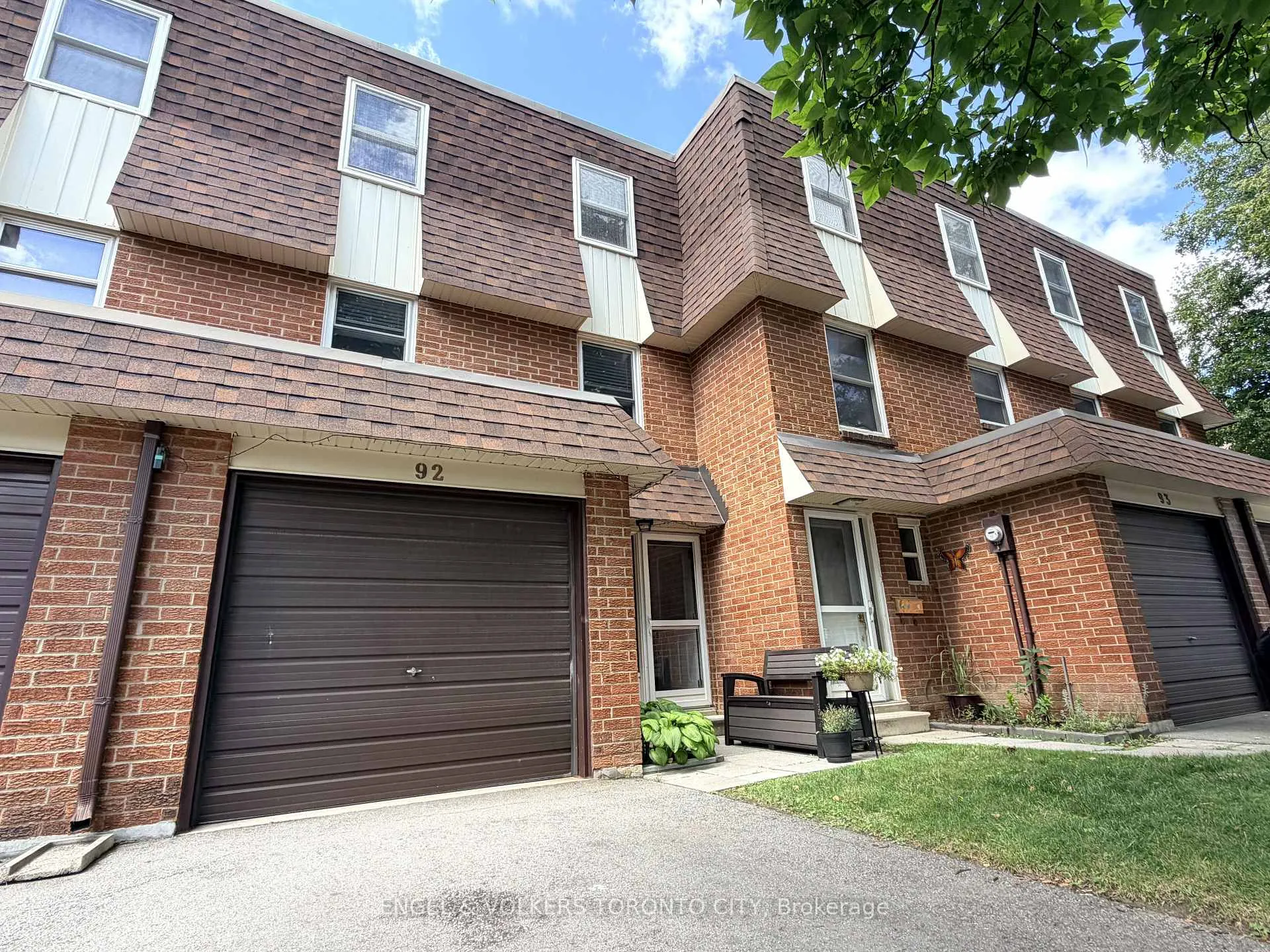 Photo 2 of Unit 92, 371 Bronte Street S, Milton, Old Milton — HOMEH