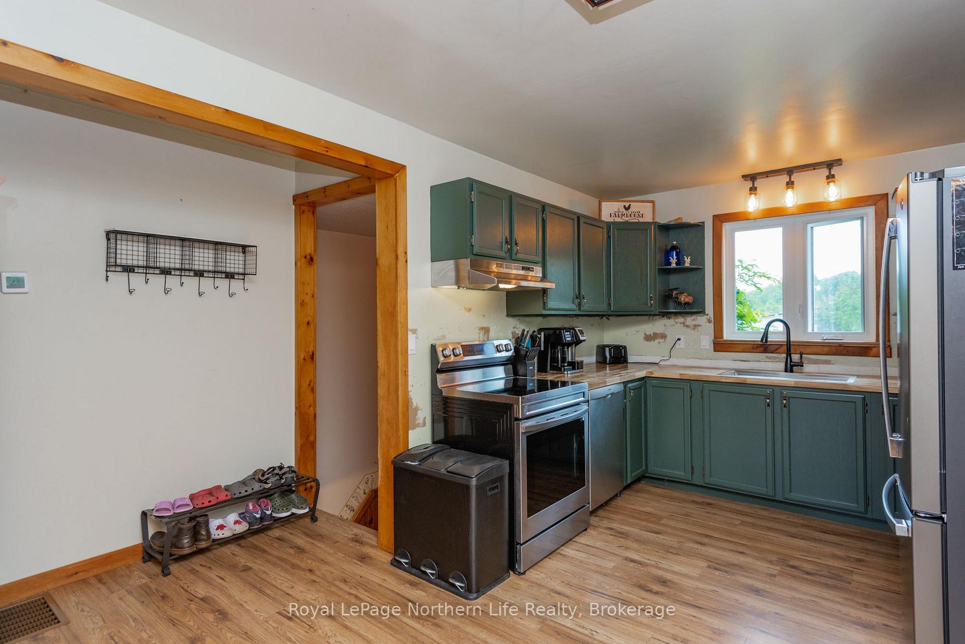 Photo 14 of 258 Algonquin Road, Chisholm — HOMEH