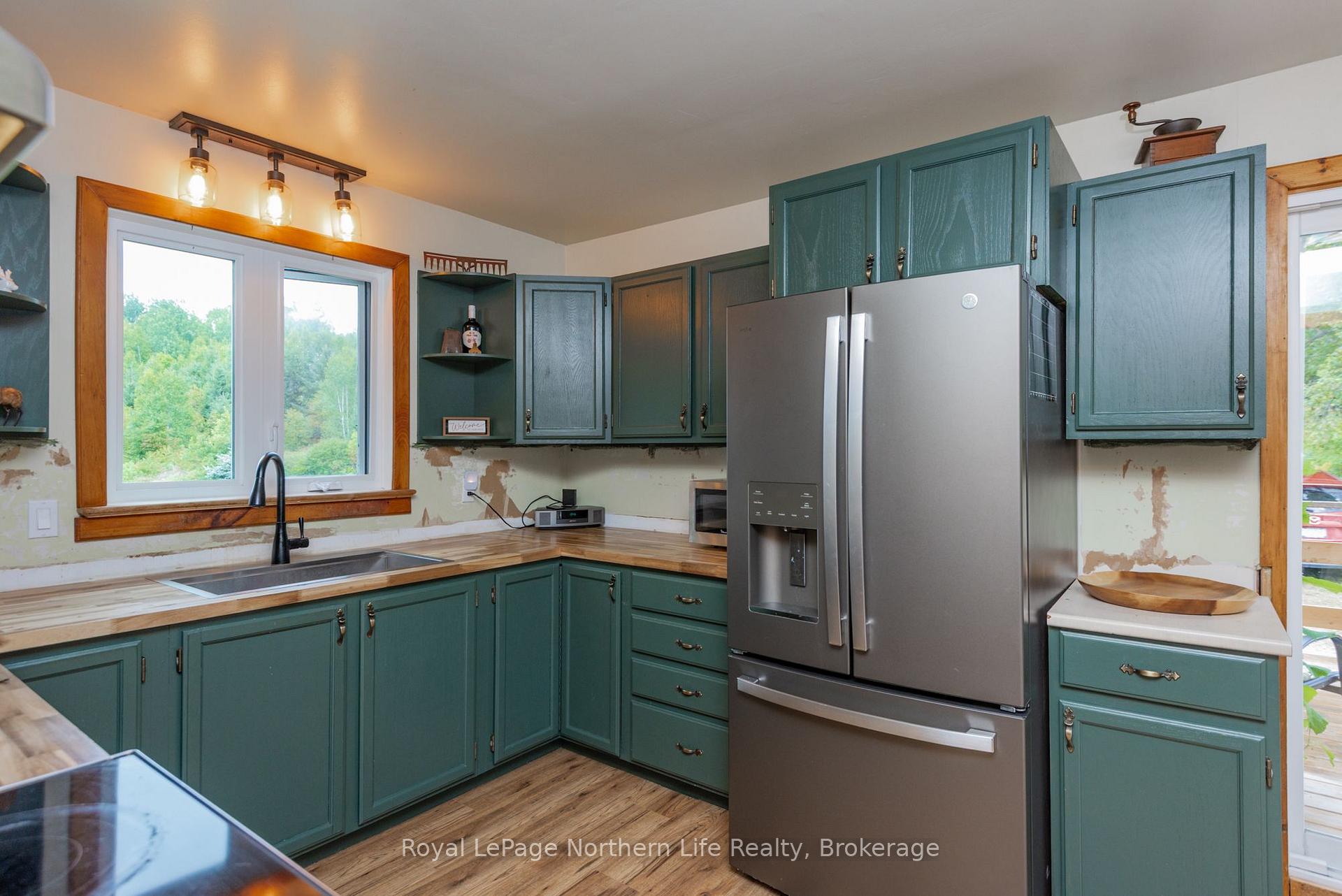Photo 16 of 258 Algonquin Road, Chisholm — HOMEH