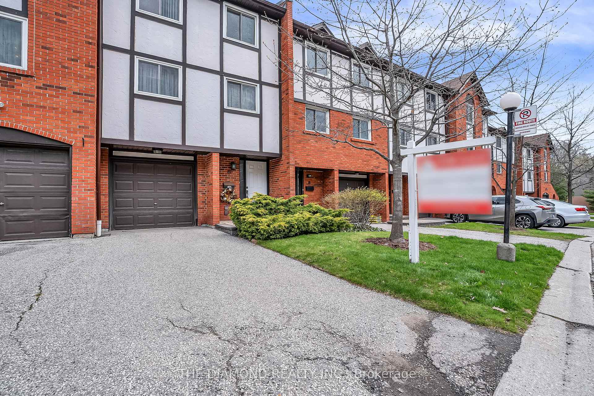 Photo 2 of Unit 82, 1755 Rathburn Road E, Mississauga, Rathwood — HOMEH