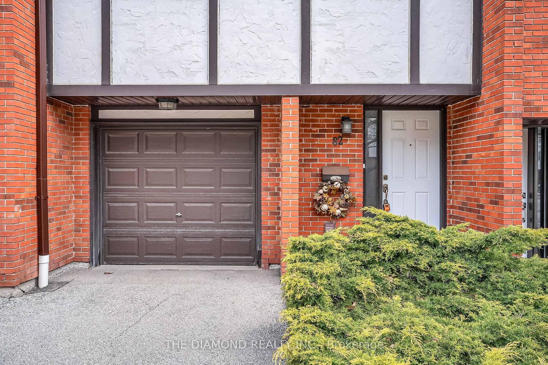 Photo 3 of Unit 82, 1755 Rathburn Road E, Mississauga, Rathwood — HOMEH