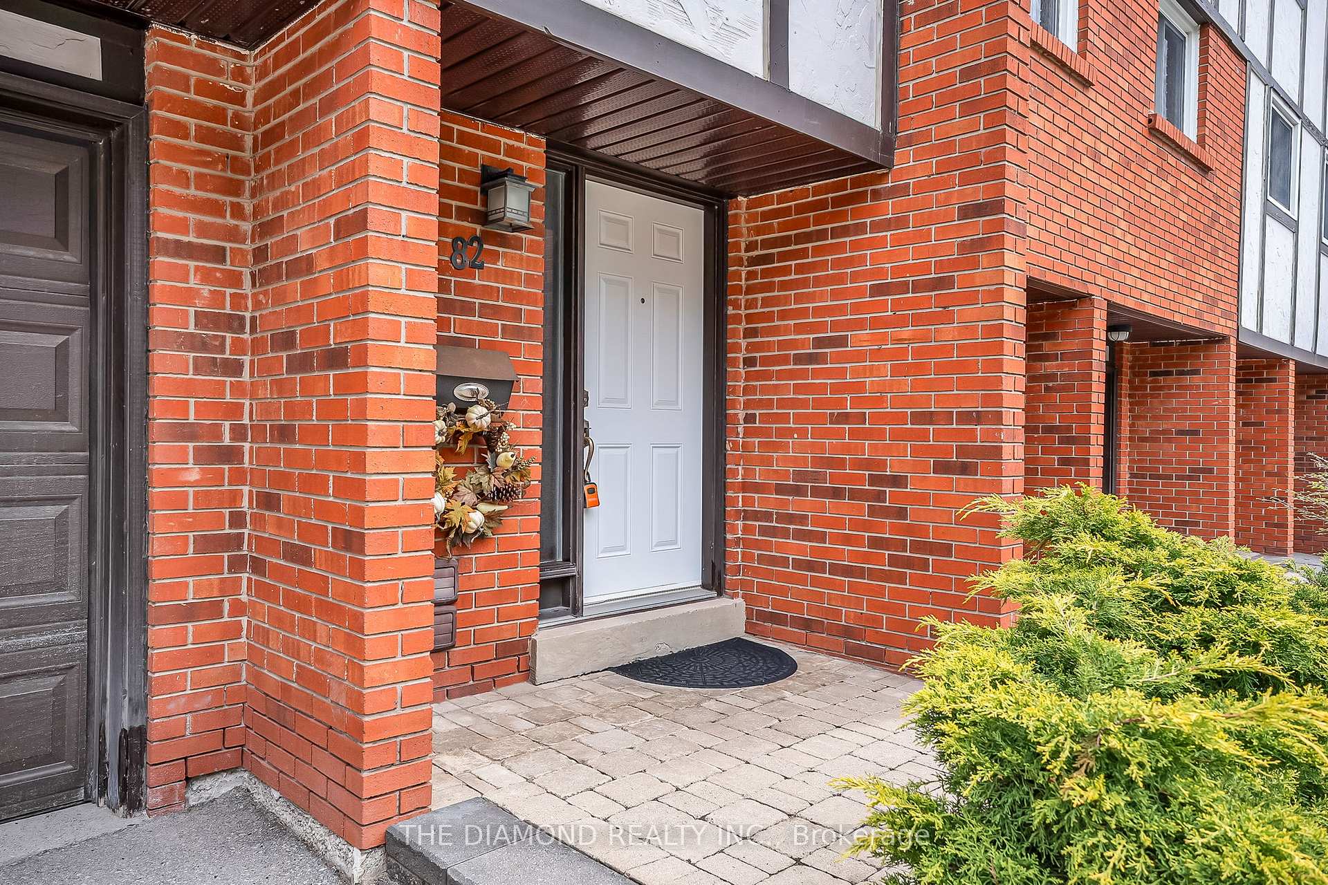 Photo 4 of Unit 82, 1755 Rathburn Road E, Mississauga, Rathwood — HOMEH