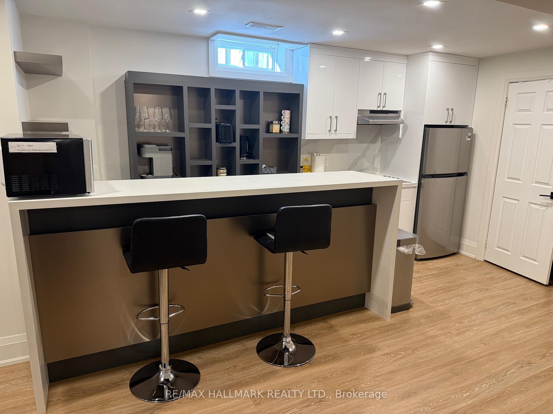 Photo 3 of Unit Basement, 7 Charing Crescent, Aurora, Aurora Highlands — HOMEH