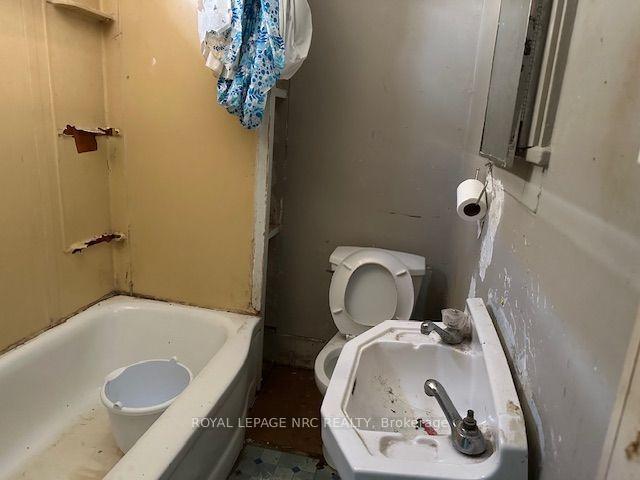 Photo 11 of 62 Haynes Avenue, St. Catharines, E. Chester — HOMEH