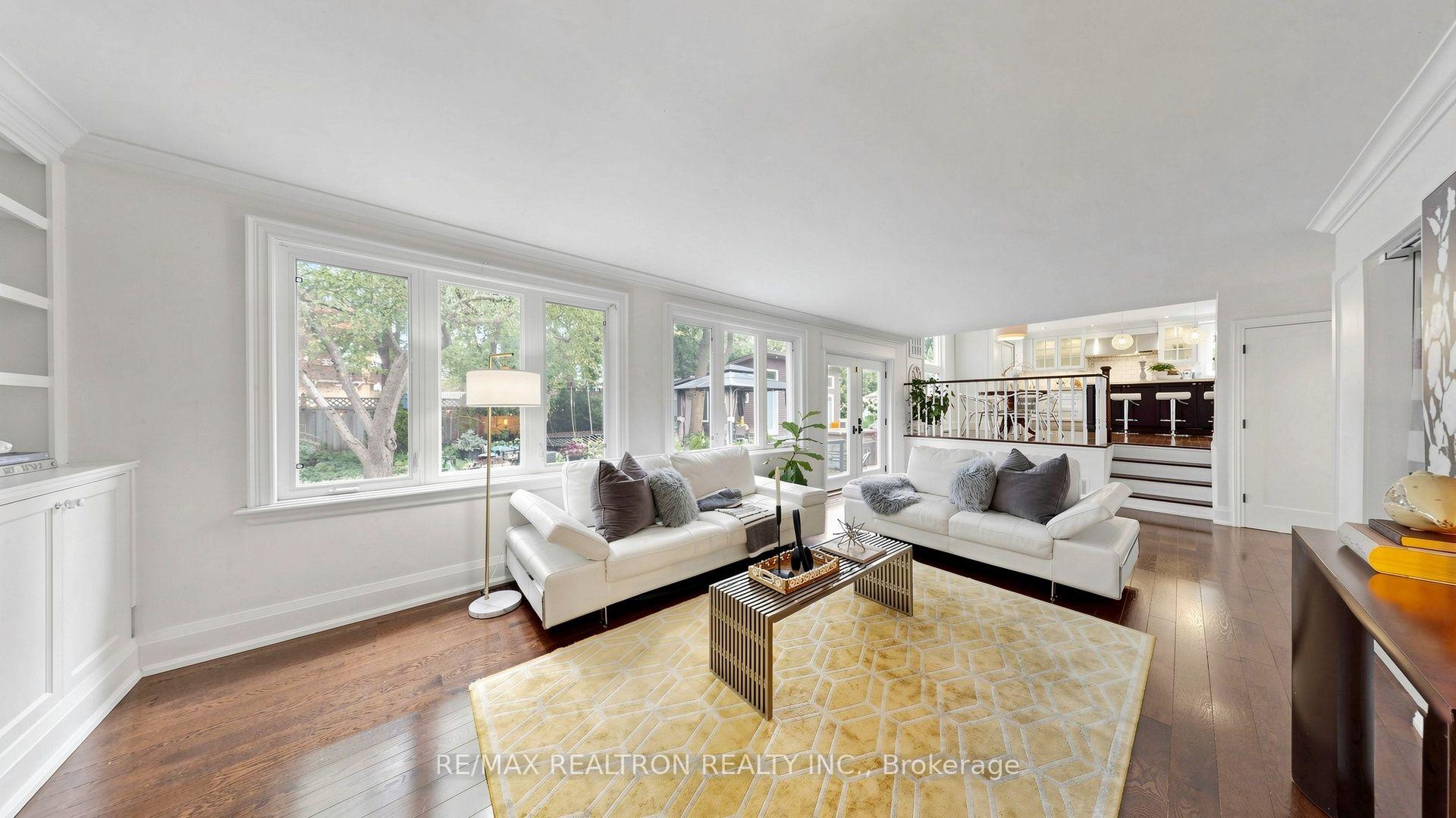 Photo 9 of 14 Oak Grove Court, Markham, Bayview Fairway-Bayview Country Club Estates — HOMEH