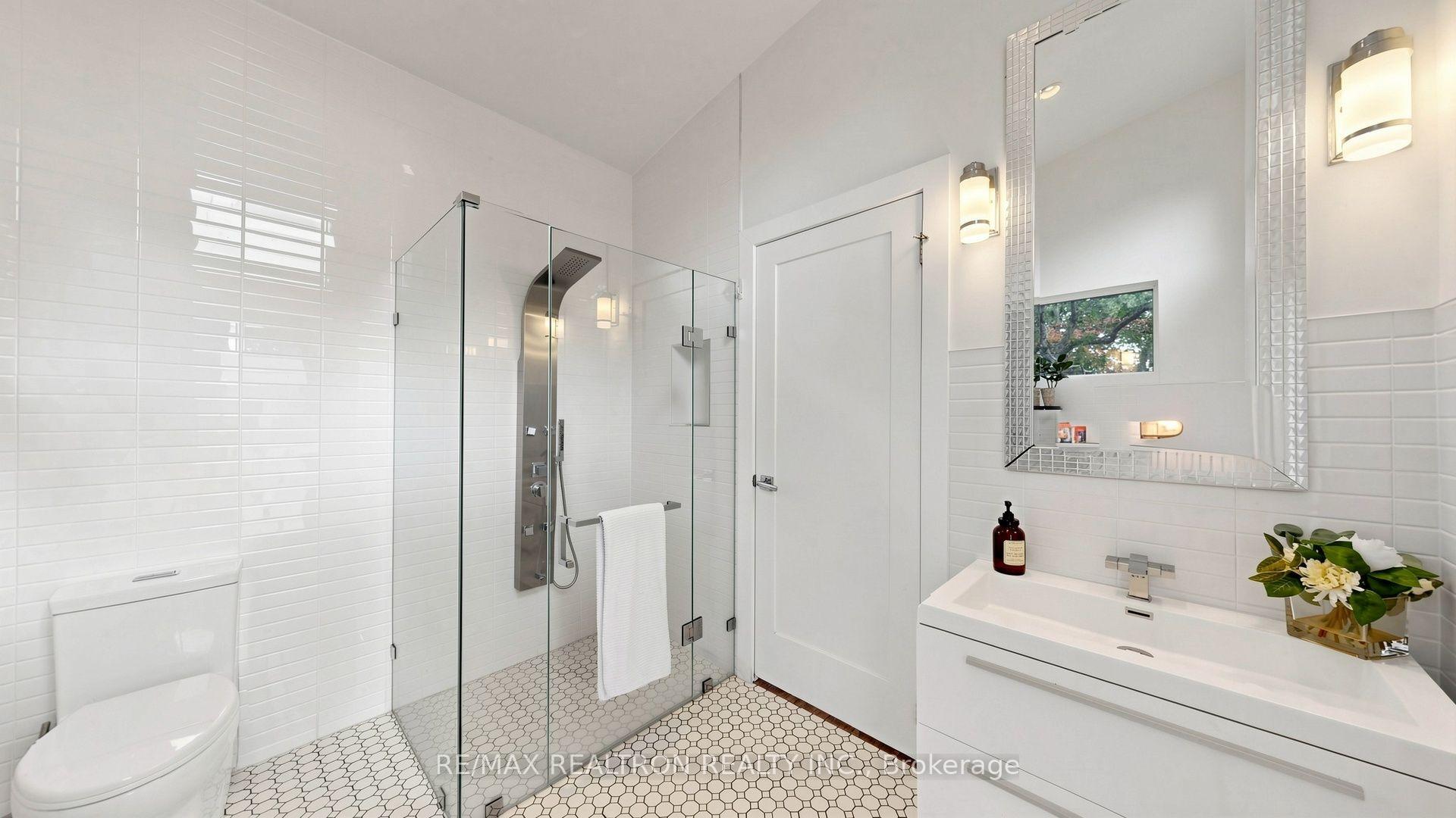 Photo 35 of 14 Oak Grove Court, Markham, Bayview Fairway-Bayview Country Club Estates — HOMEH