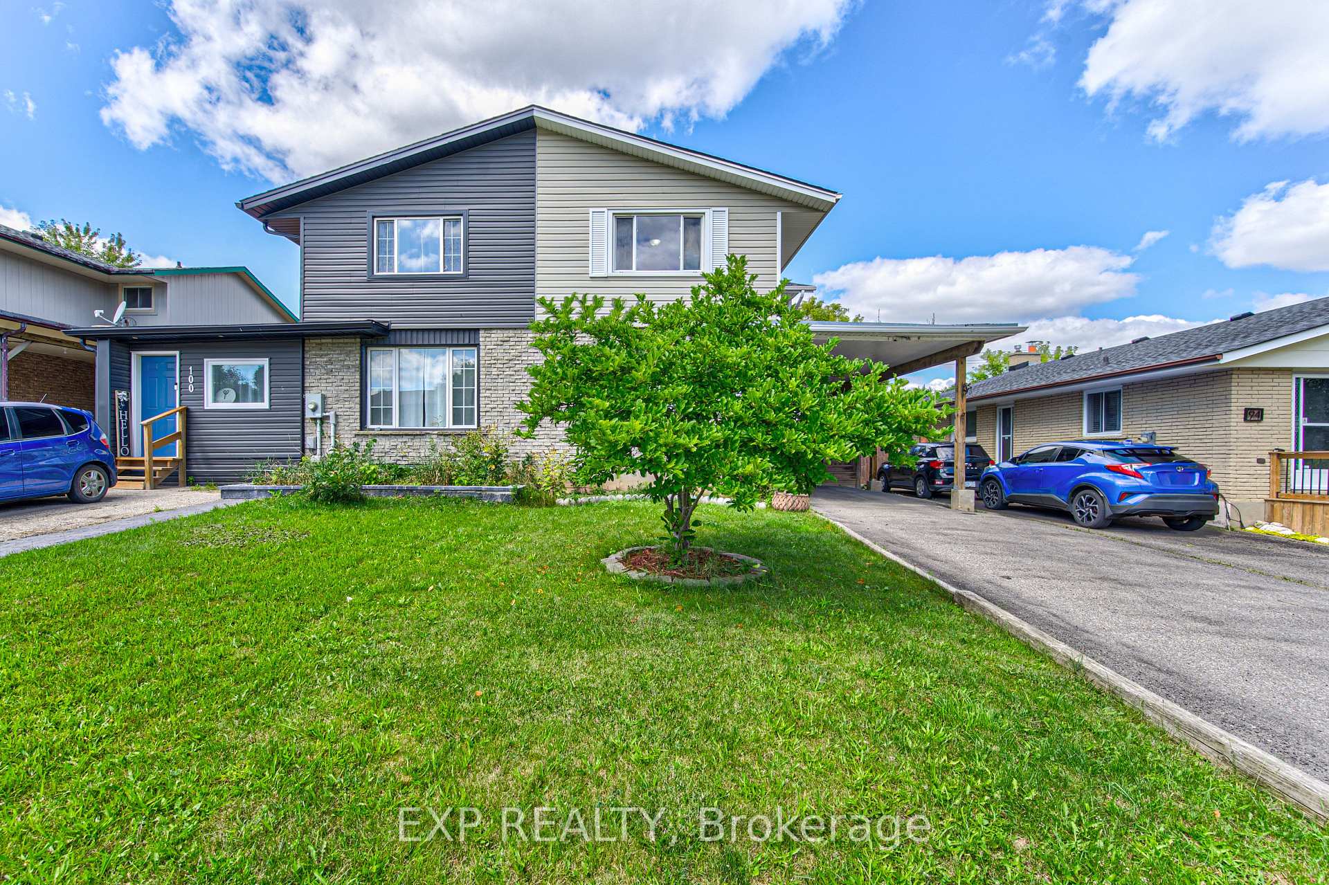 Front of 98 Monteagle Crescent