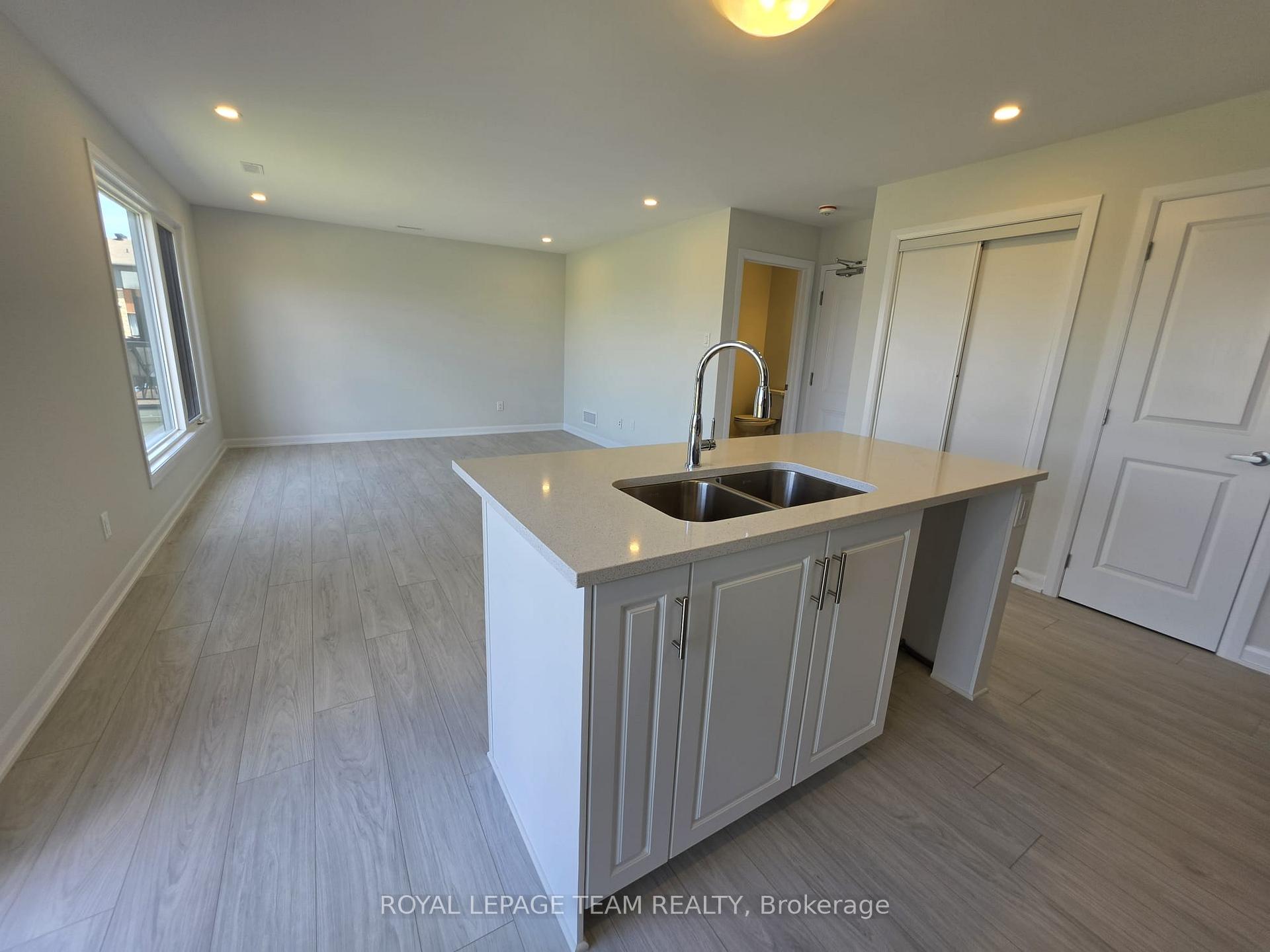 Photo 5 of 615 Feedmill Private, Ottawa, Kanata - Kanata Lakes/Heritage Hills — HOMEH