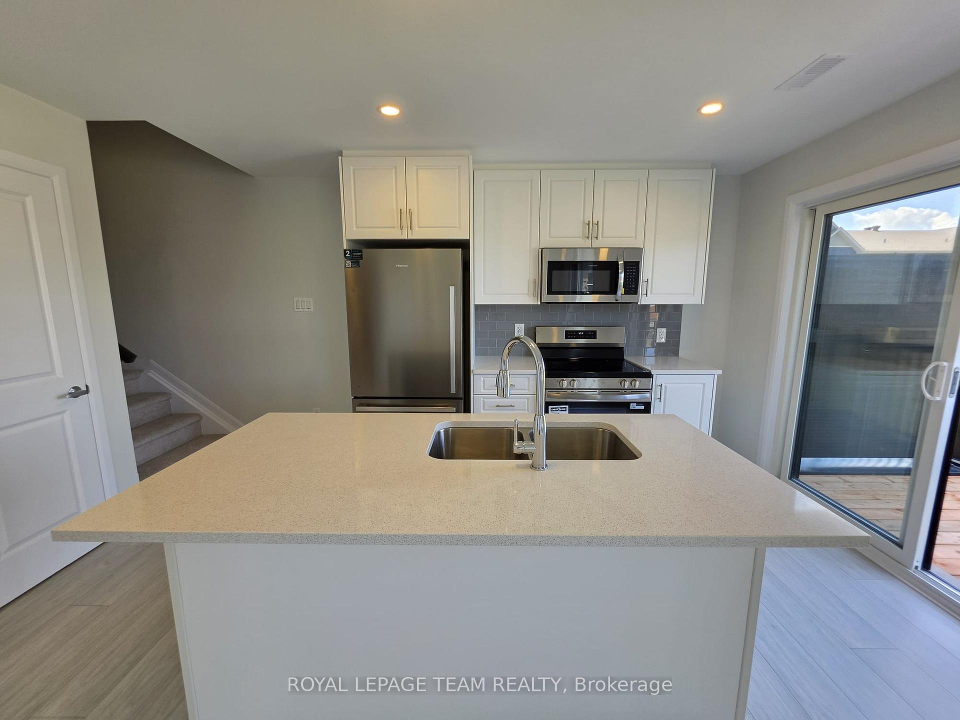 Photo 6 of 615 Feedmill Private, Ottawa, Kanata - Kanata Lakes/Heritage Hills — HOMEH