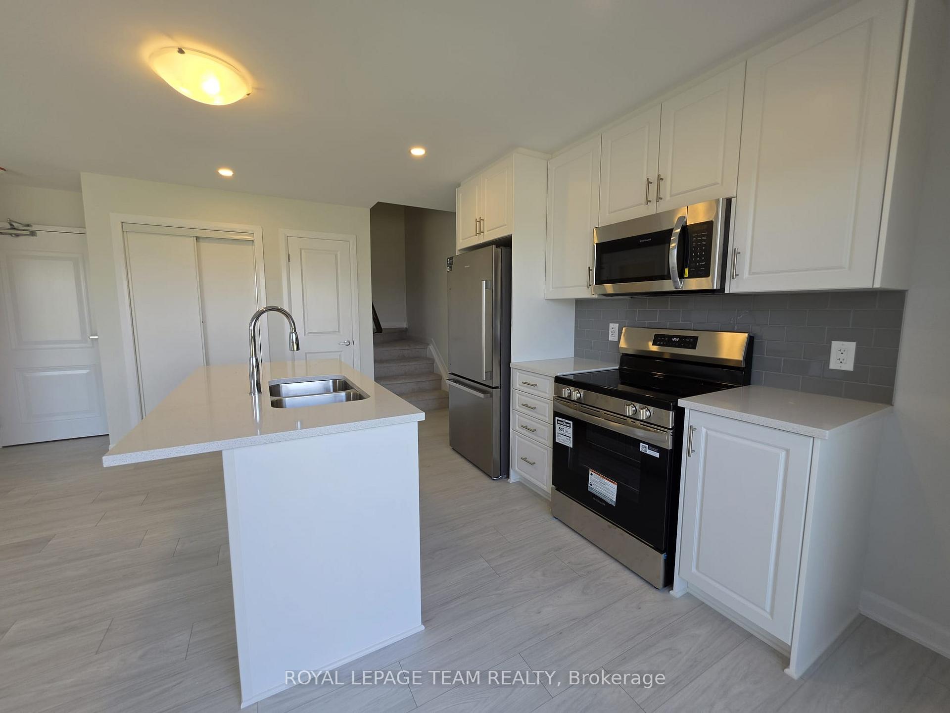 Photo 8 of 615 Feedmill Private, Ottawa, Kanata - Kanata Lakes/Heritage Hills — HOMEH
