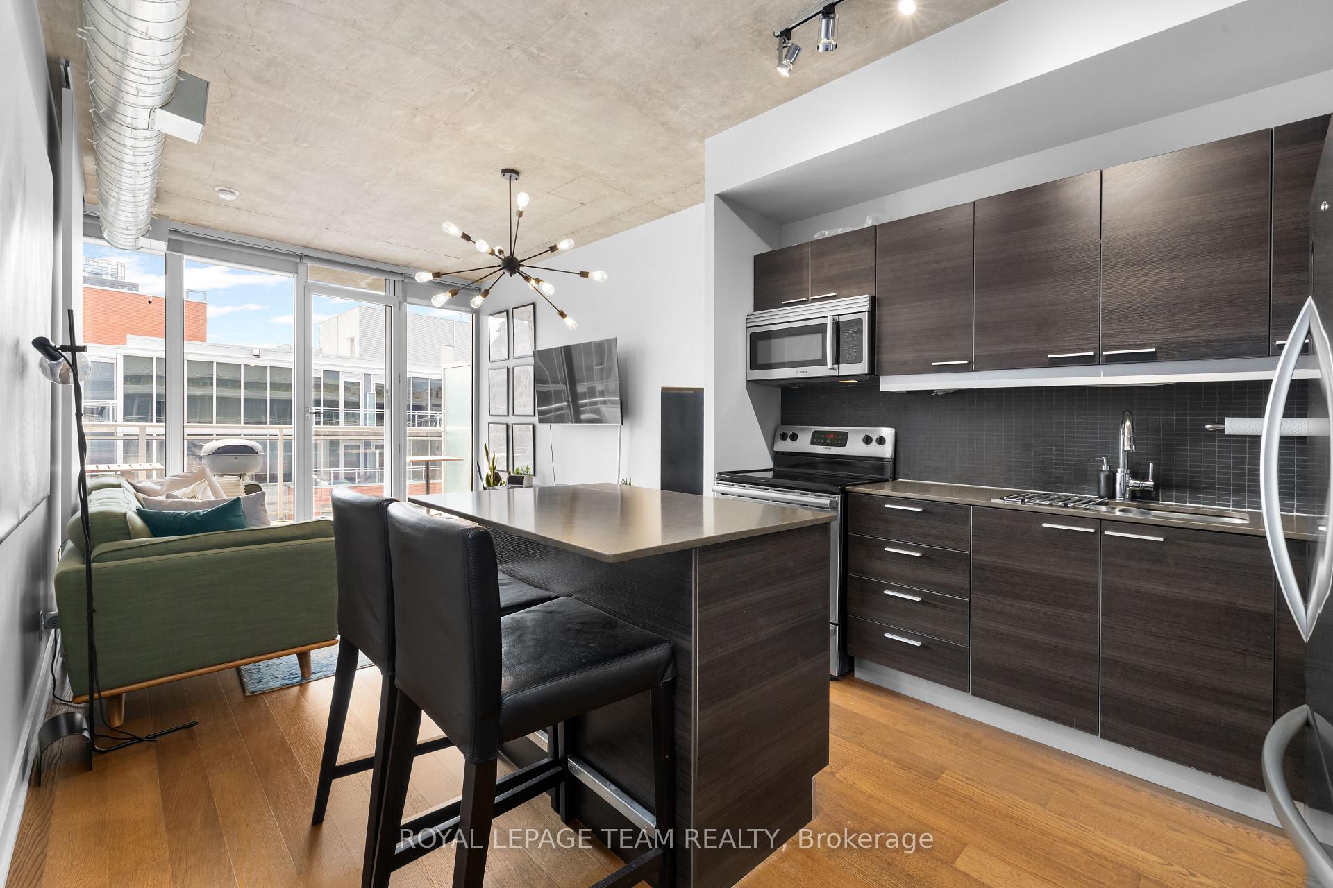 Photo 6 of Unit 818, 349 Mcleod Street, Ottawa, Ottawa Centre — HOMEH