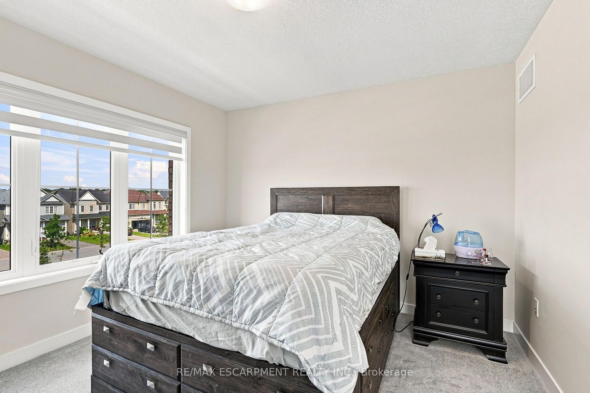 Photo 18 of 241 Melody Lane, Thorold, Hurricane/Merrittville — HOMEH