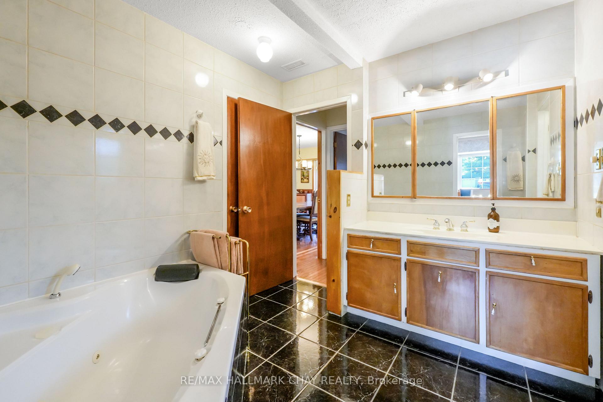 Photo 24 of 4108 Canal Road, Severn, Rural Severn — HOMEH