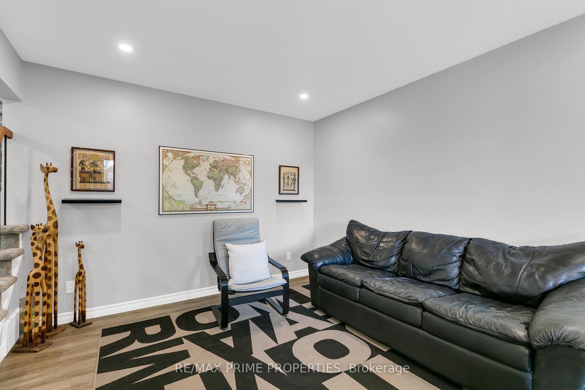 Photo 5 of 1531 Kamouraska Circle, Ottawa, Chateauneuf — HOMEH