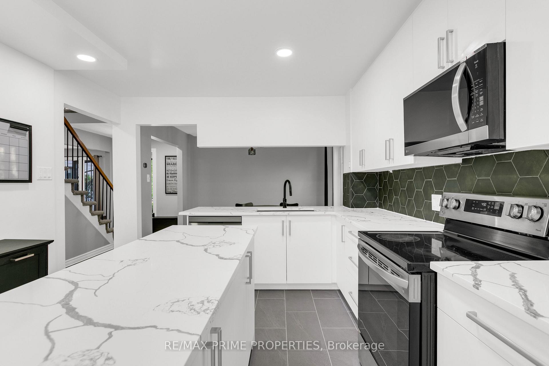 Photo 14 of 1531 Kamouraska Circle, Ottawa, Chateauneuf — HOMEH