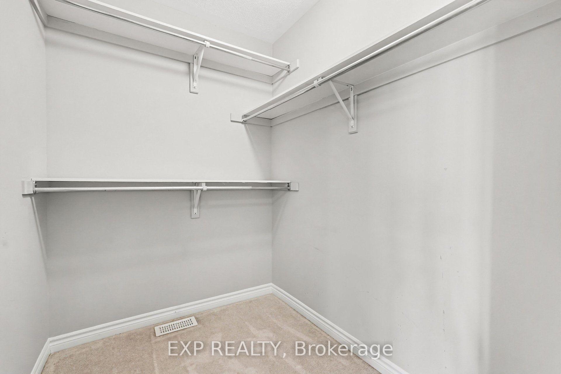 Photo 17 of 81 Switch Grass Crescent, Ottawa, Barrhaven - Half Moon Bay — HOMEH