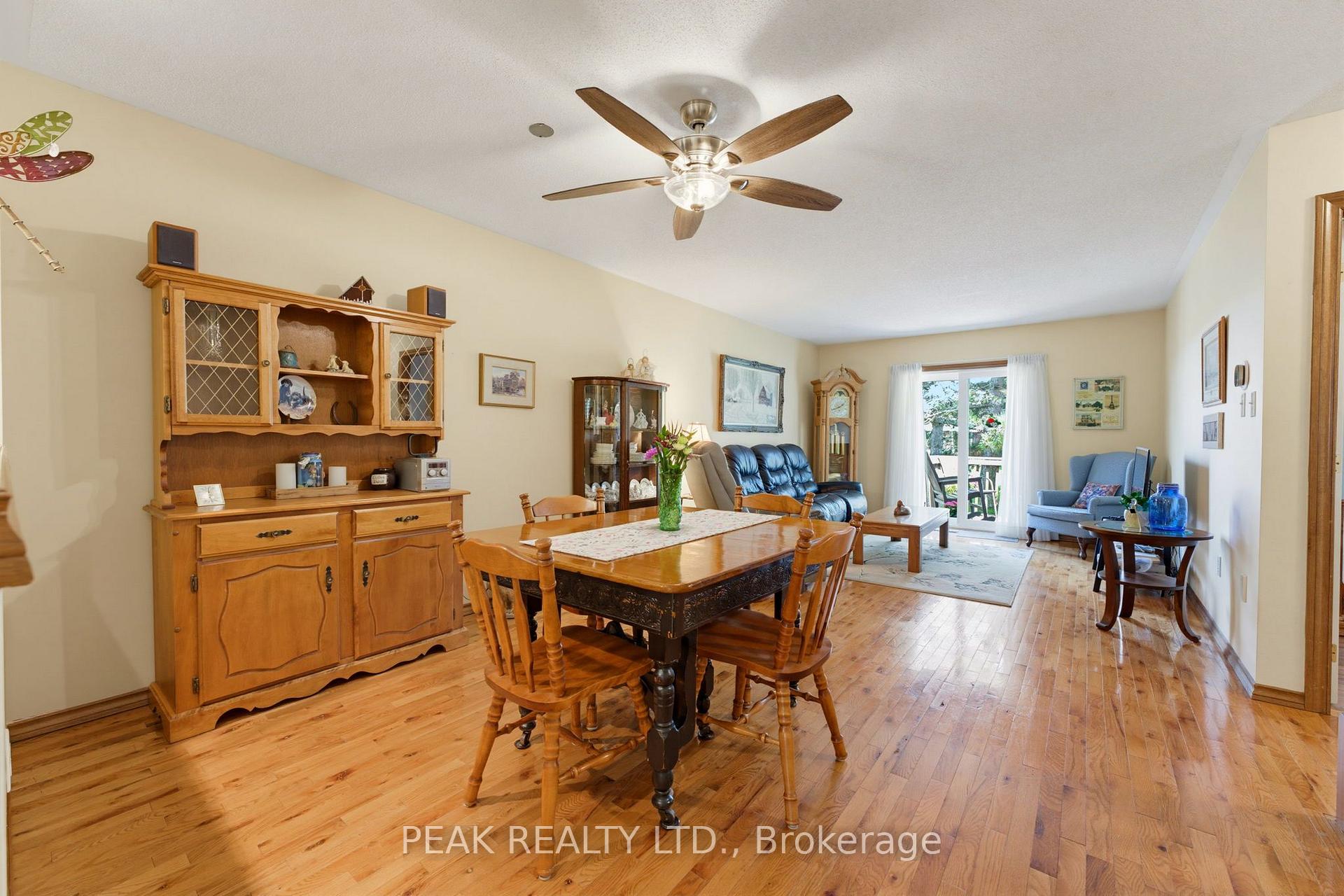 Photo 9 of Unit 10, 60 Whitlaw Way, Brant, Paris — HOMEH