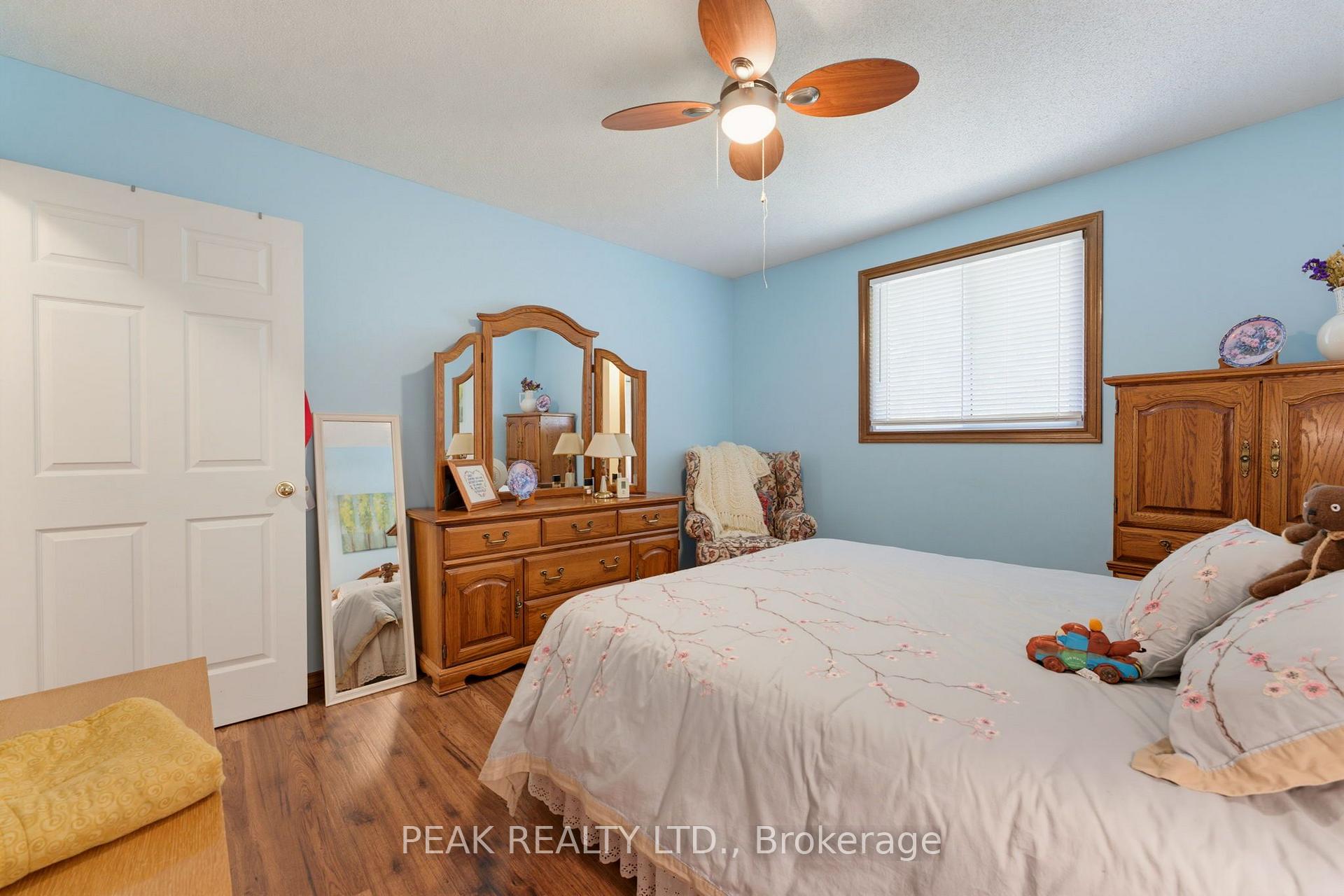 Photo 14 of Unit 10, 60 Whitlaw Way, Brant, Paris — HOMEH