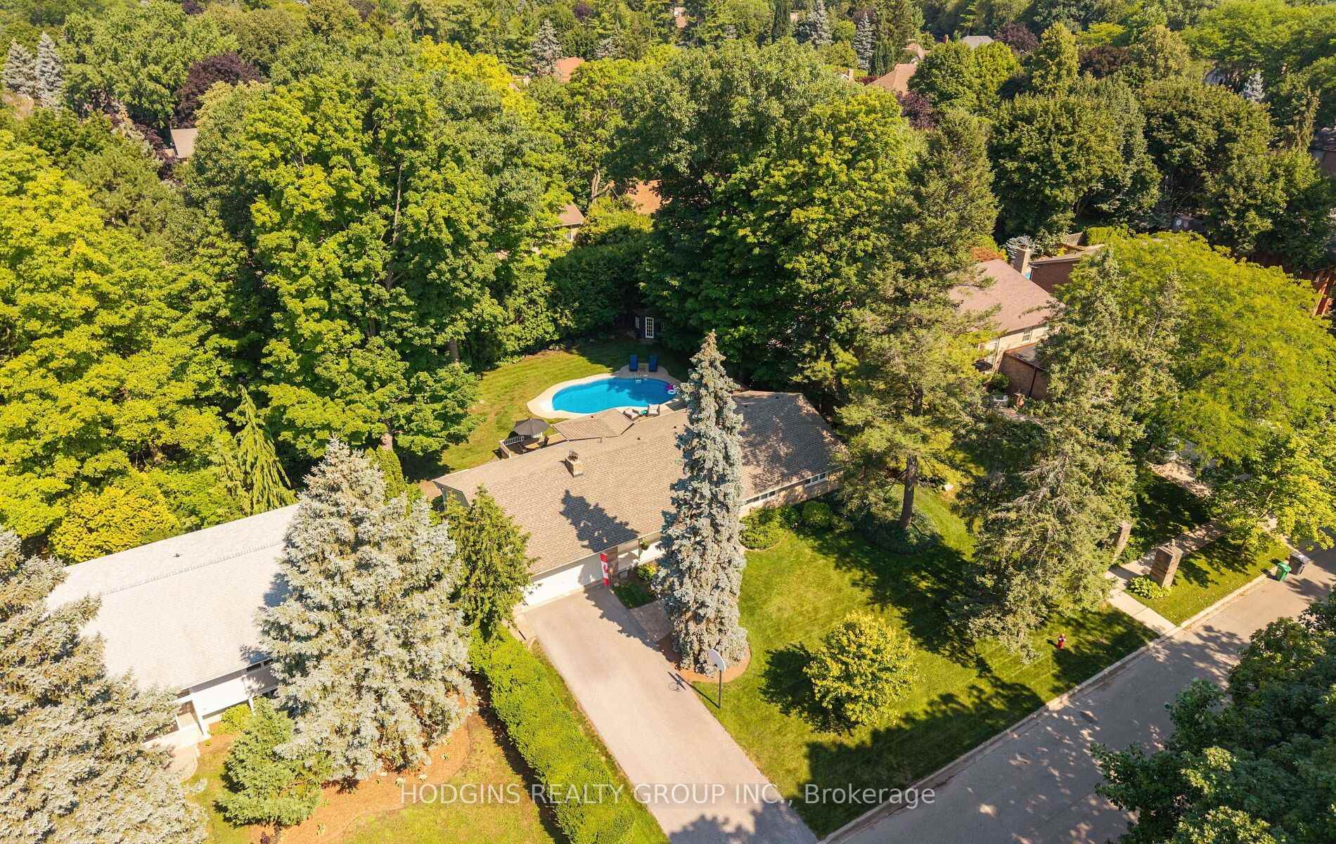 Photo 4 of 1837 Will Scarlett Drive, Mississauga, Sheridan — HOMEH