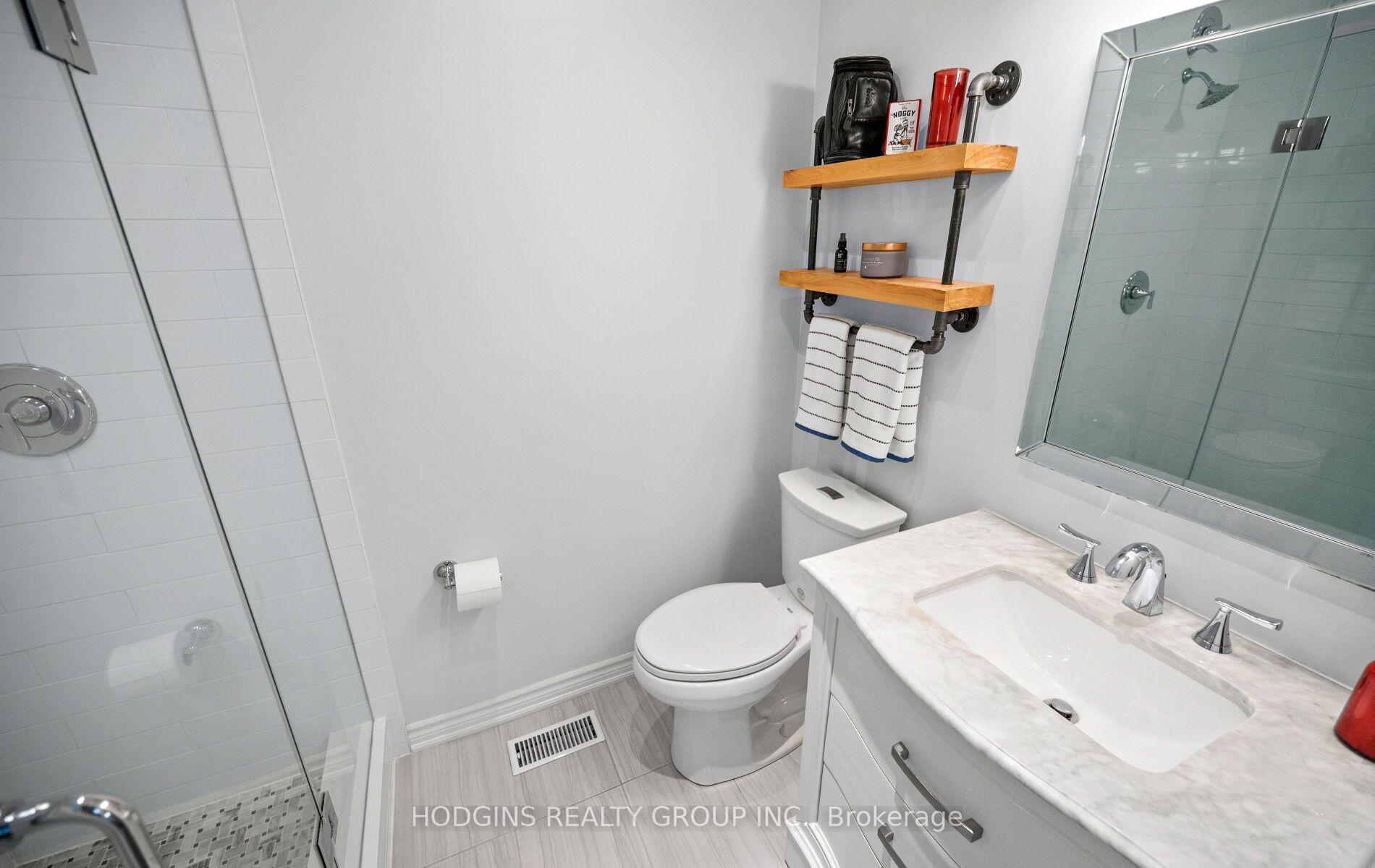 Photo 18 of 1837 Will Scarlett Drive, Mississauga, Sheridan — HOMEH
