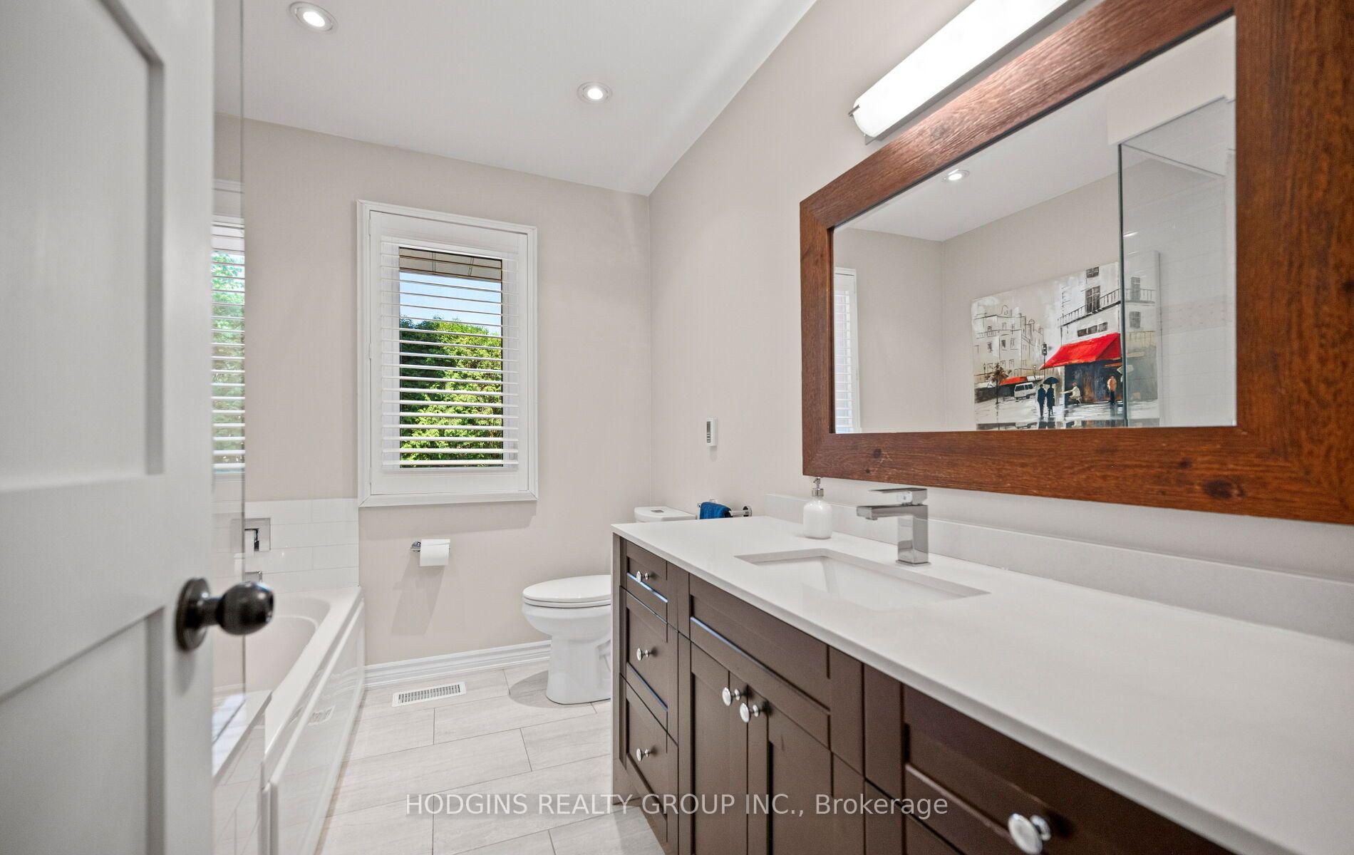 Photo 22 of 1837 Will Scarlett Drive, Mississauga, Sheridan — HOMEH