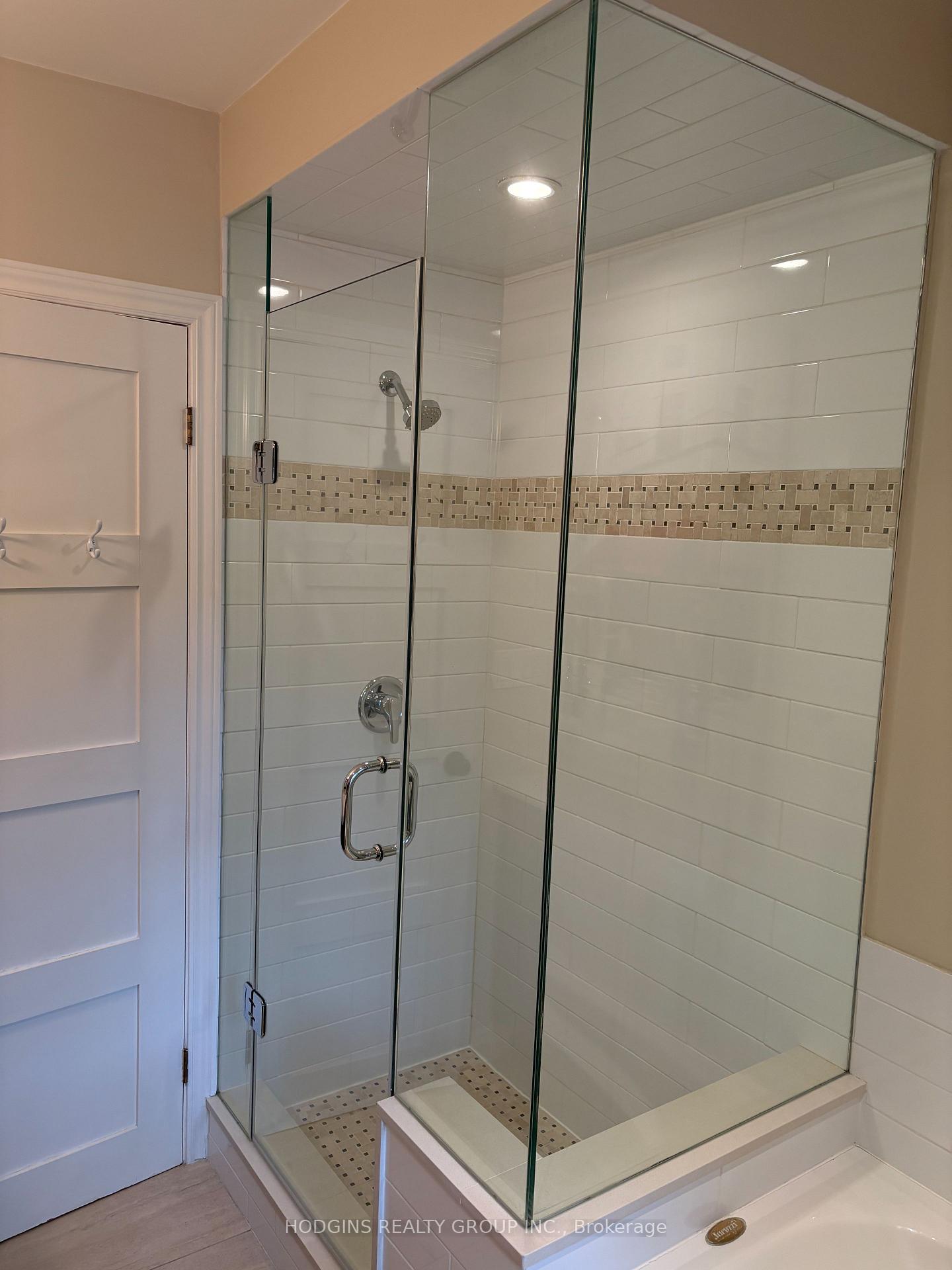 Photo 24 of 1837 Will Scarlett Drive, Mississauga, Sheridan — HOMEH