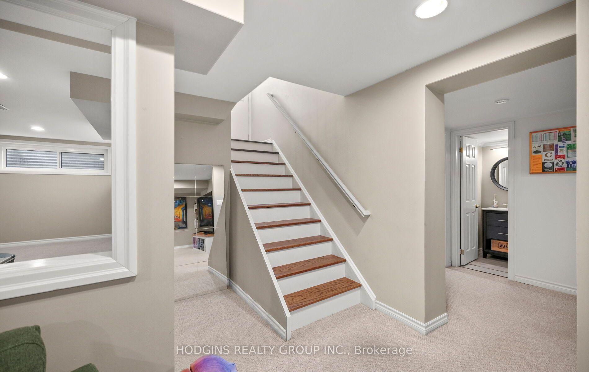 Photo 25 of 1837 Will Scarlett Drive, Mississauga, Sheridan — HOMEH