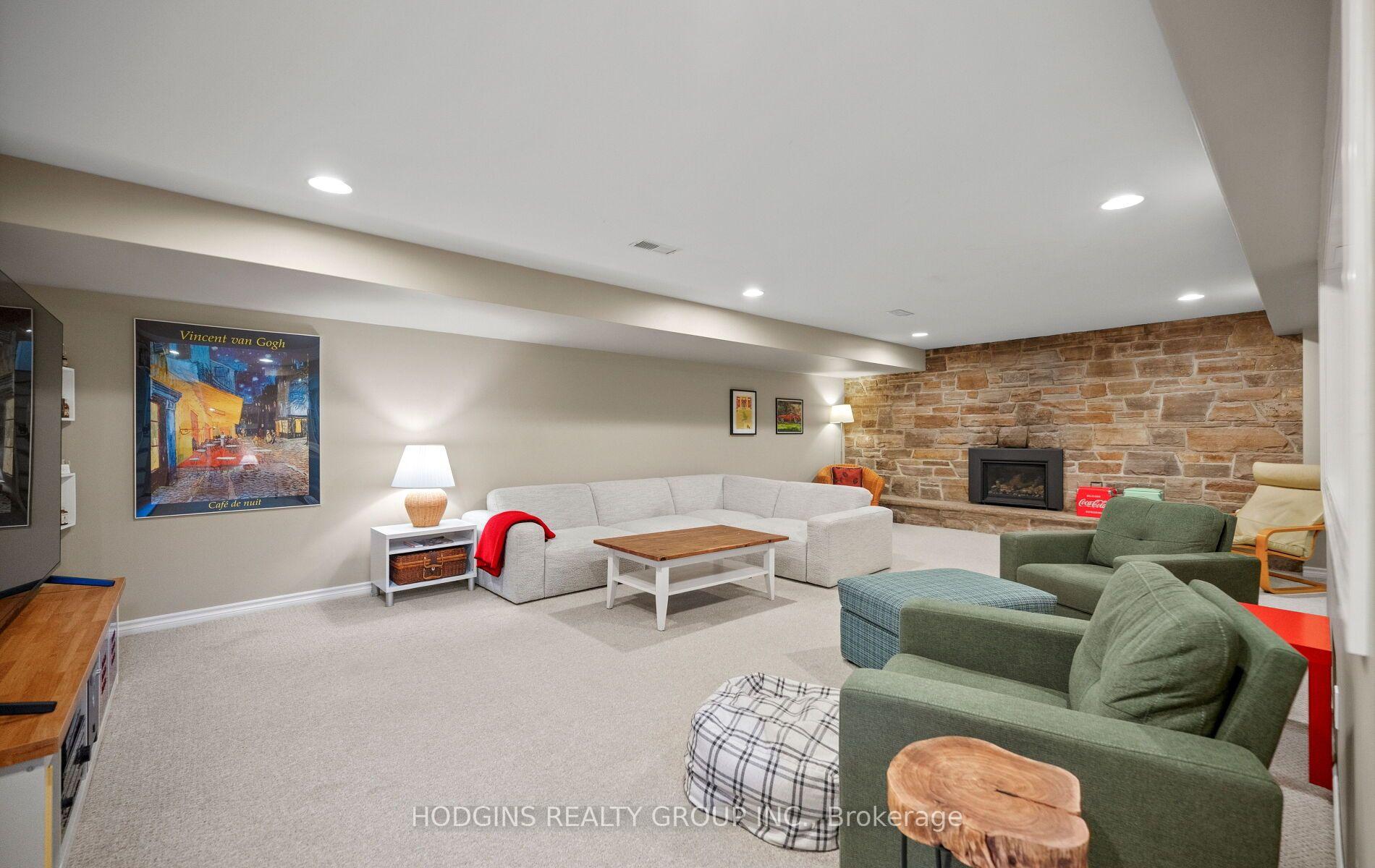 Photo 27 of 1837 Will Scarlett Drive, Mississauga, Sheridan — HOMEH