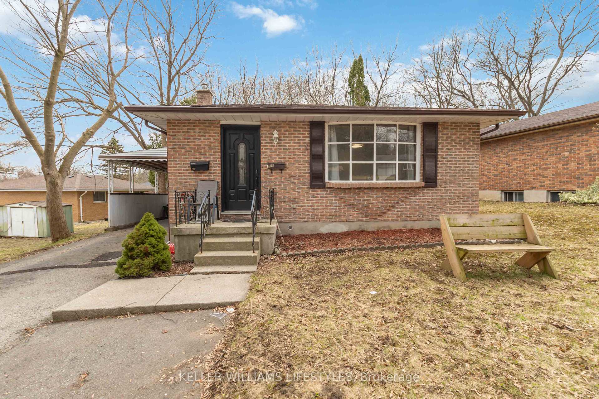 Photo 2 of 156 Paperbirch Crescent, London, North K — HOMEH