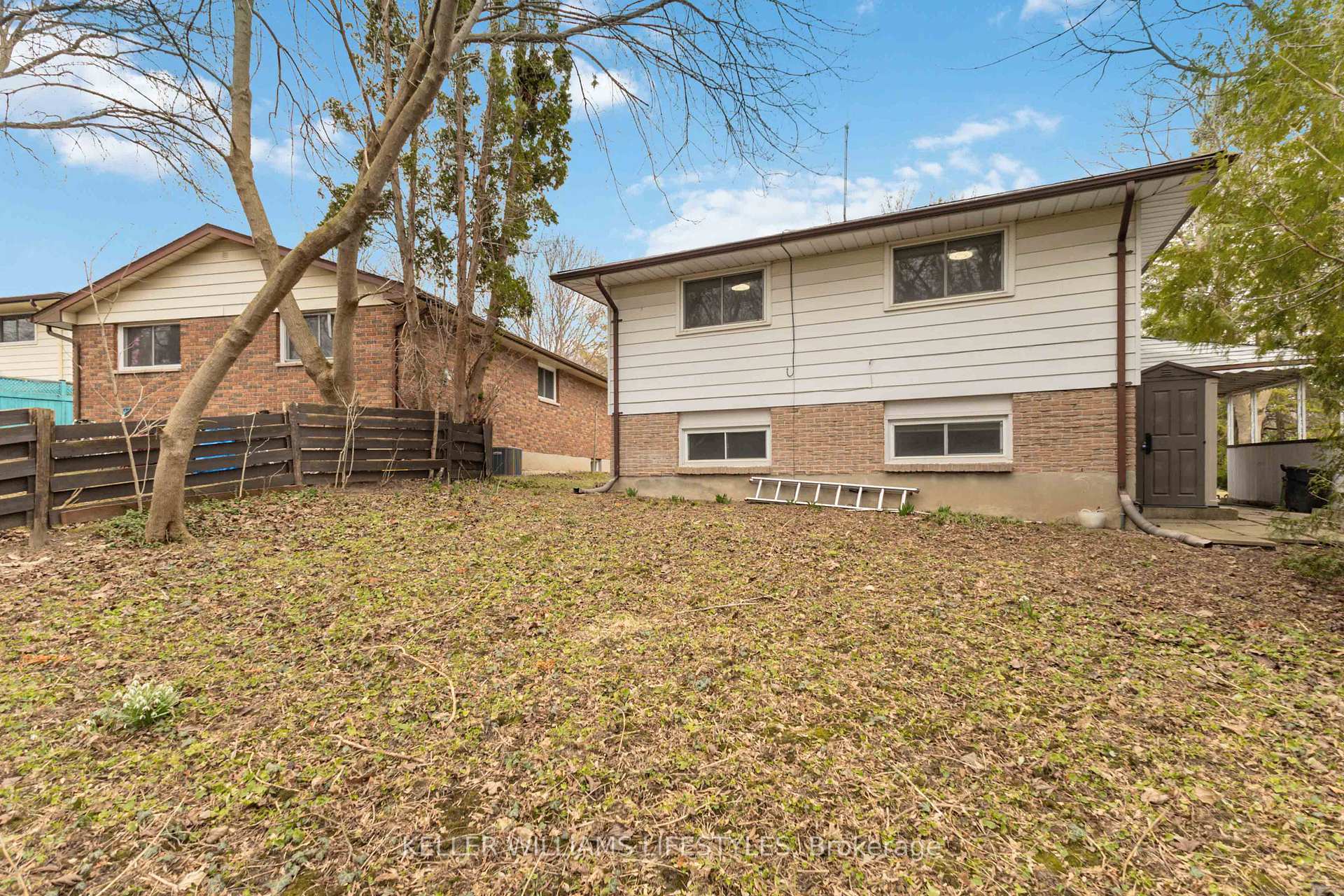 Photo 29 of 156 Paperbirch Crescent, London, North K — HOMEH