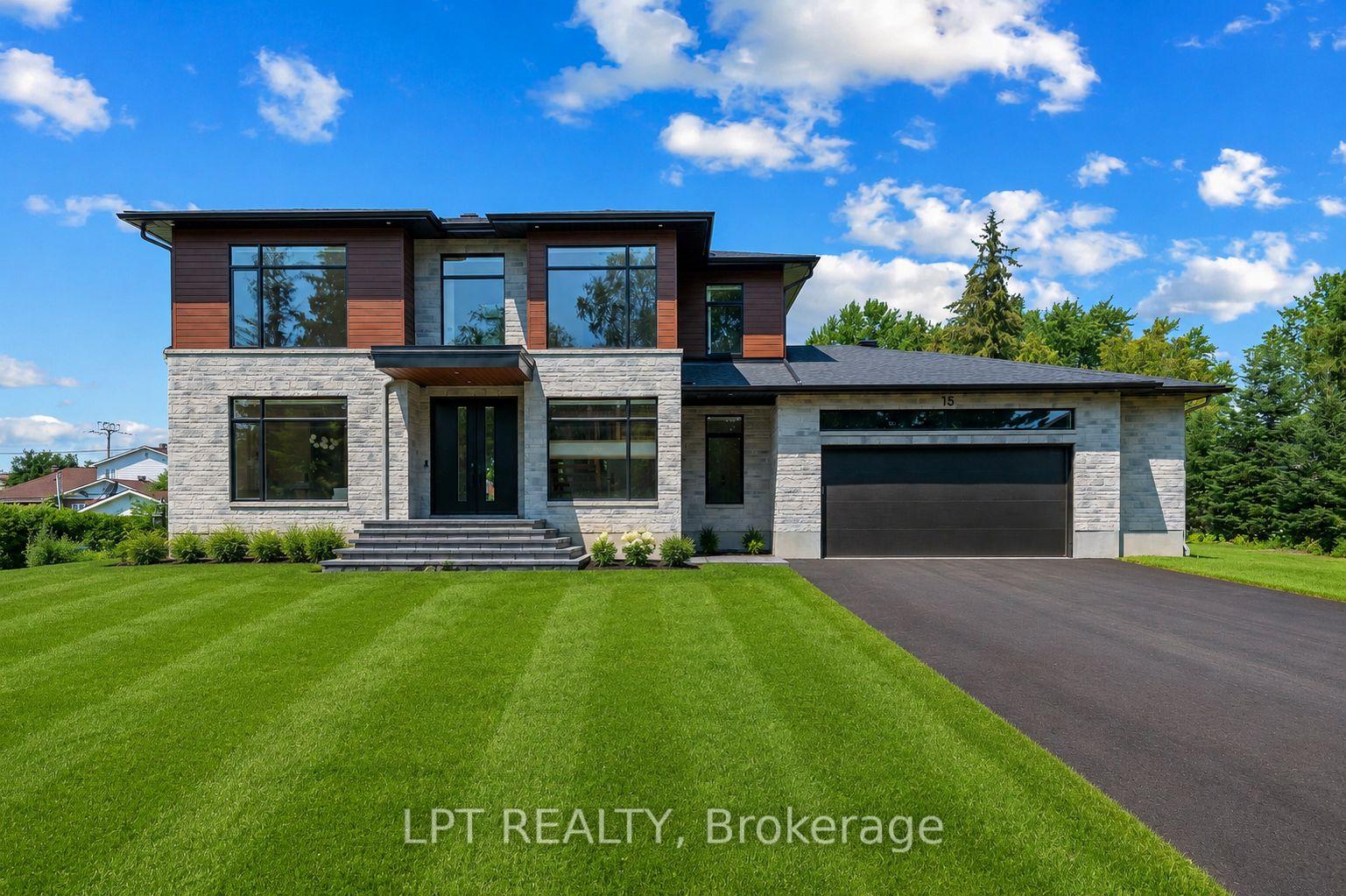 Photo of 15 Briggs Avenue