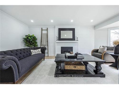 Photo 9 of 22 Penrith Crescent, London, North A — HOMEH