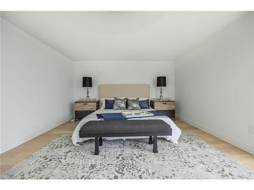 Photo 33 of 22 Penrith Crescent, London, North A — HOMEH