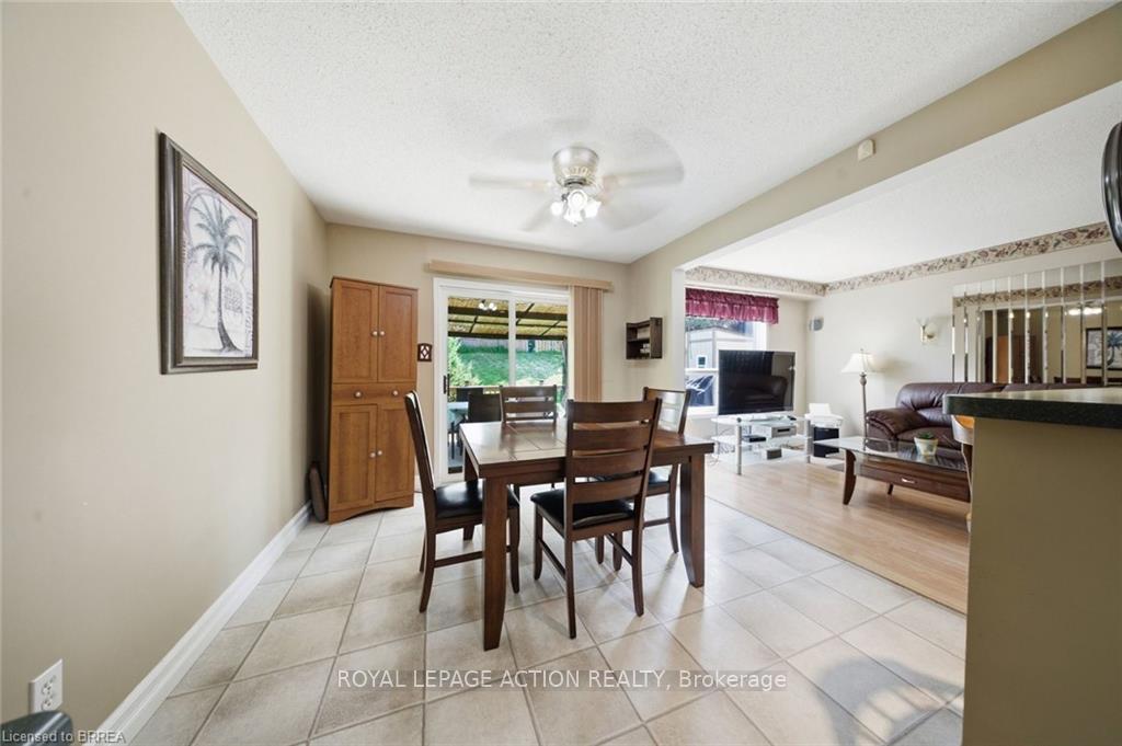Photo 11 of 20 Melran Drive, Cambridge, Hespeler Village — HOMEH