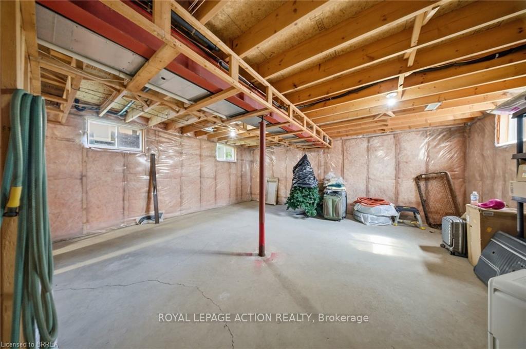 Photo 24 of 20 Melran Drive, Cambridge, Hespeler Village — HOMEH
