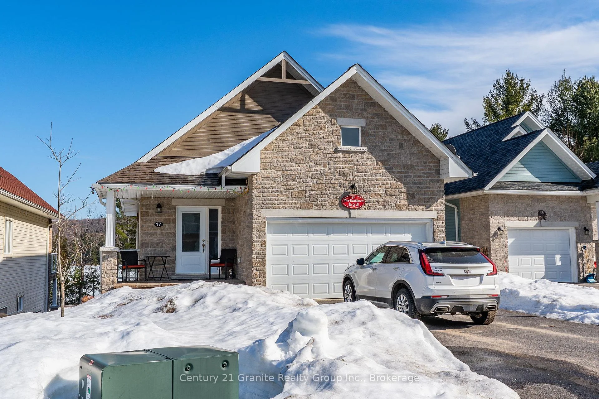 Photo 2 of 17 Webb Circle, Dysart et al, Dysart — HOMEH