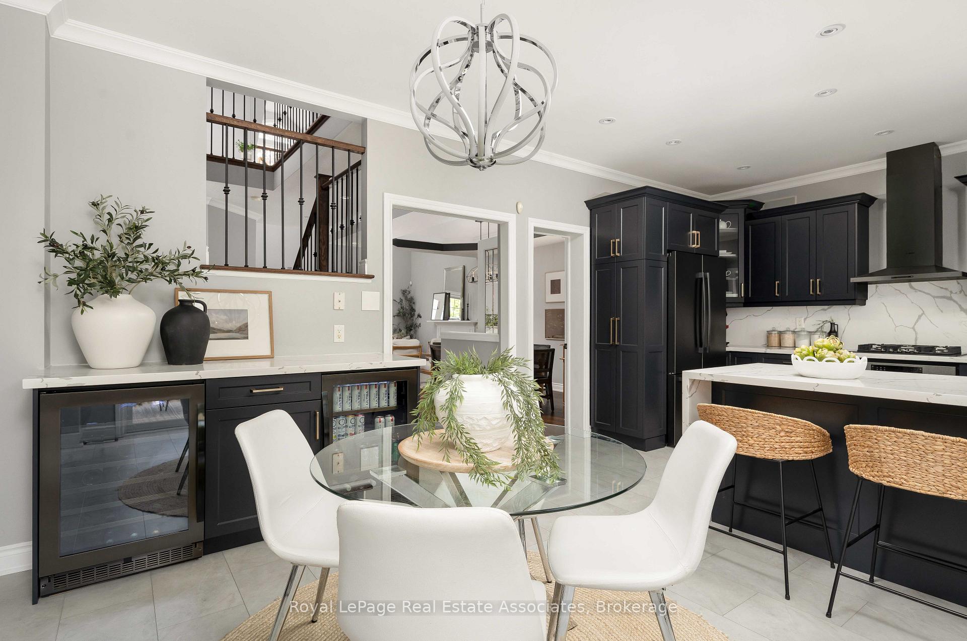 Photo 15 of 5 Volterra Court, Hamilton, Waterdown — HOMEH
