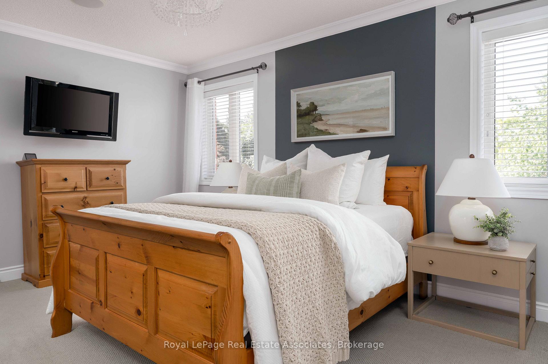 Photo 26 of 5 Volterra Court, Hamilton, Waterdown — HOMEH