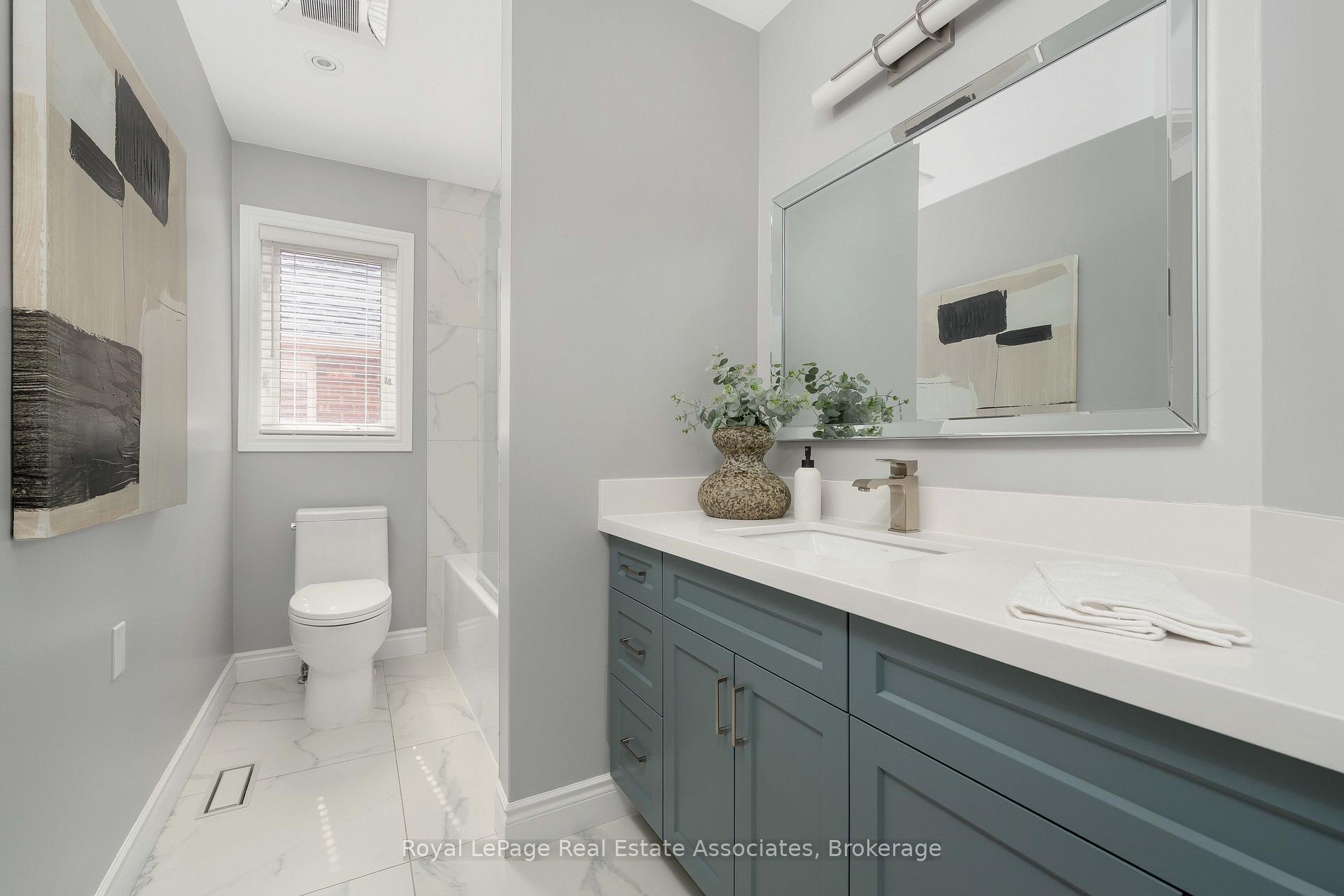 Photo 33 of 5 Volterra Court, Hamilton, Waterdown — HOMEH