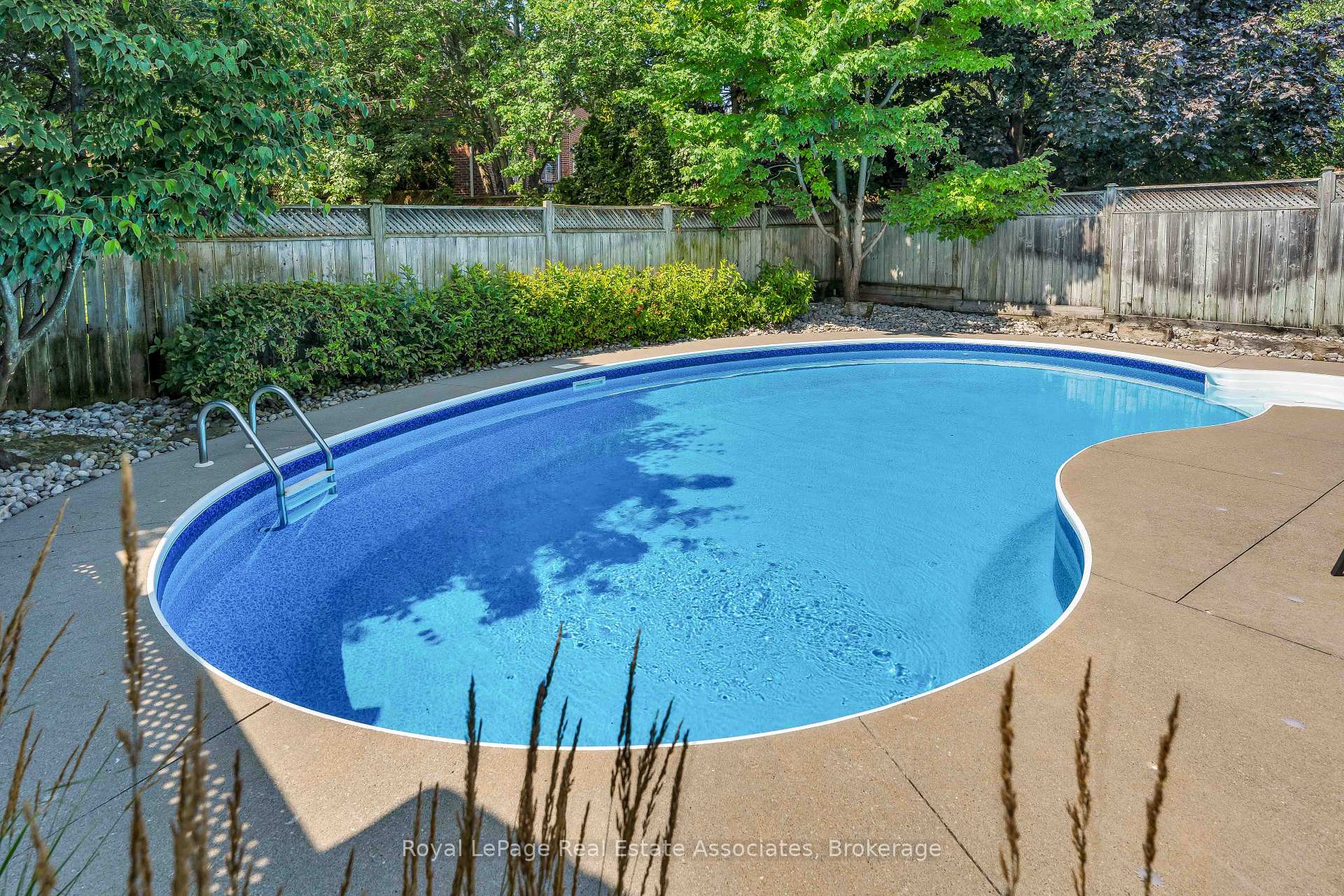 Photo 44 of 5 Volterra Court, Hamilton, Waterdown — HOMEH