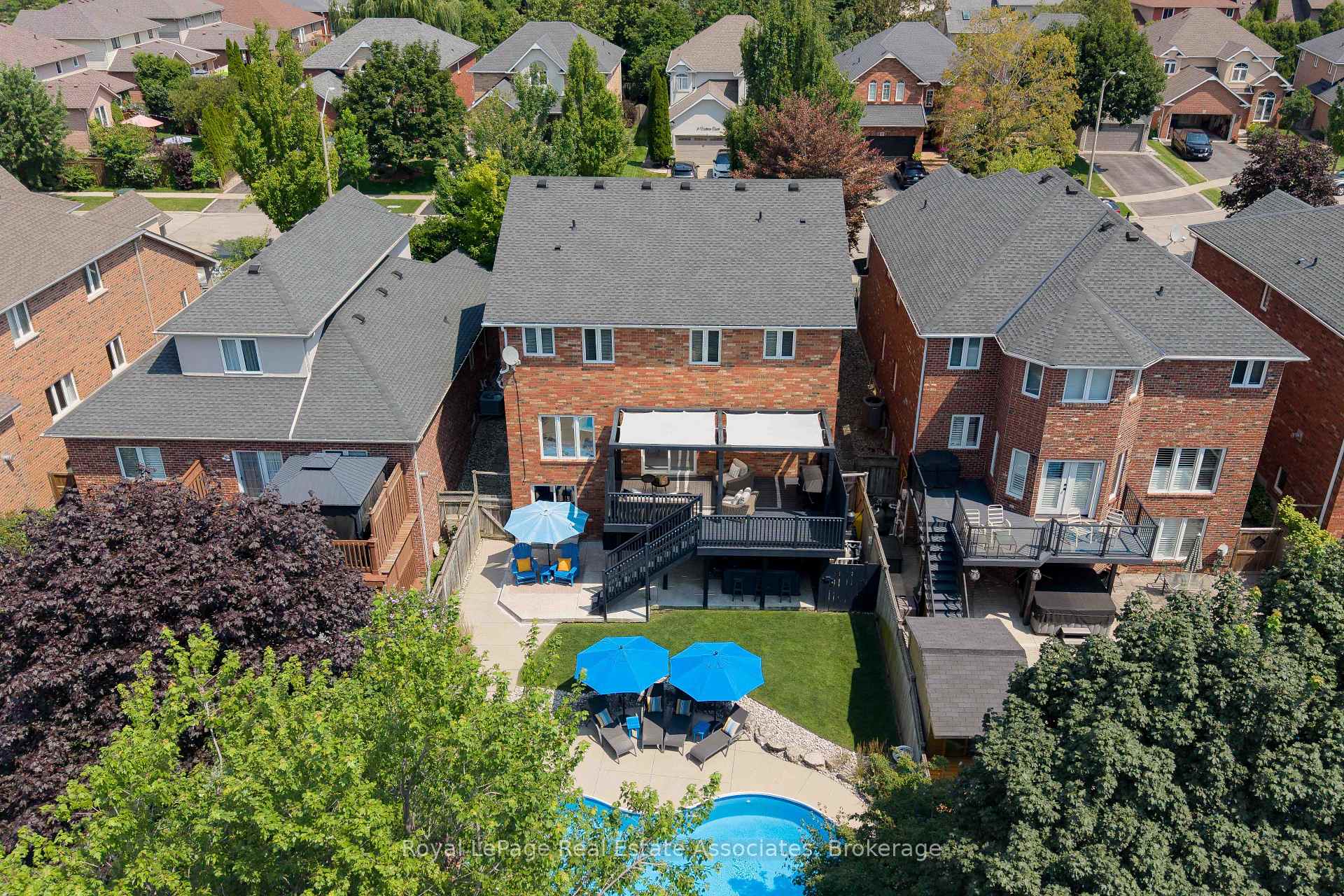 Photo 49 of 5 Volterra Court, Hamilton, Waterdown — HOMEH
